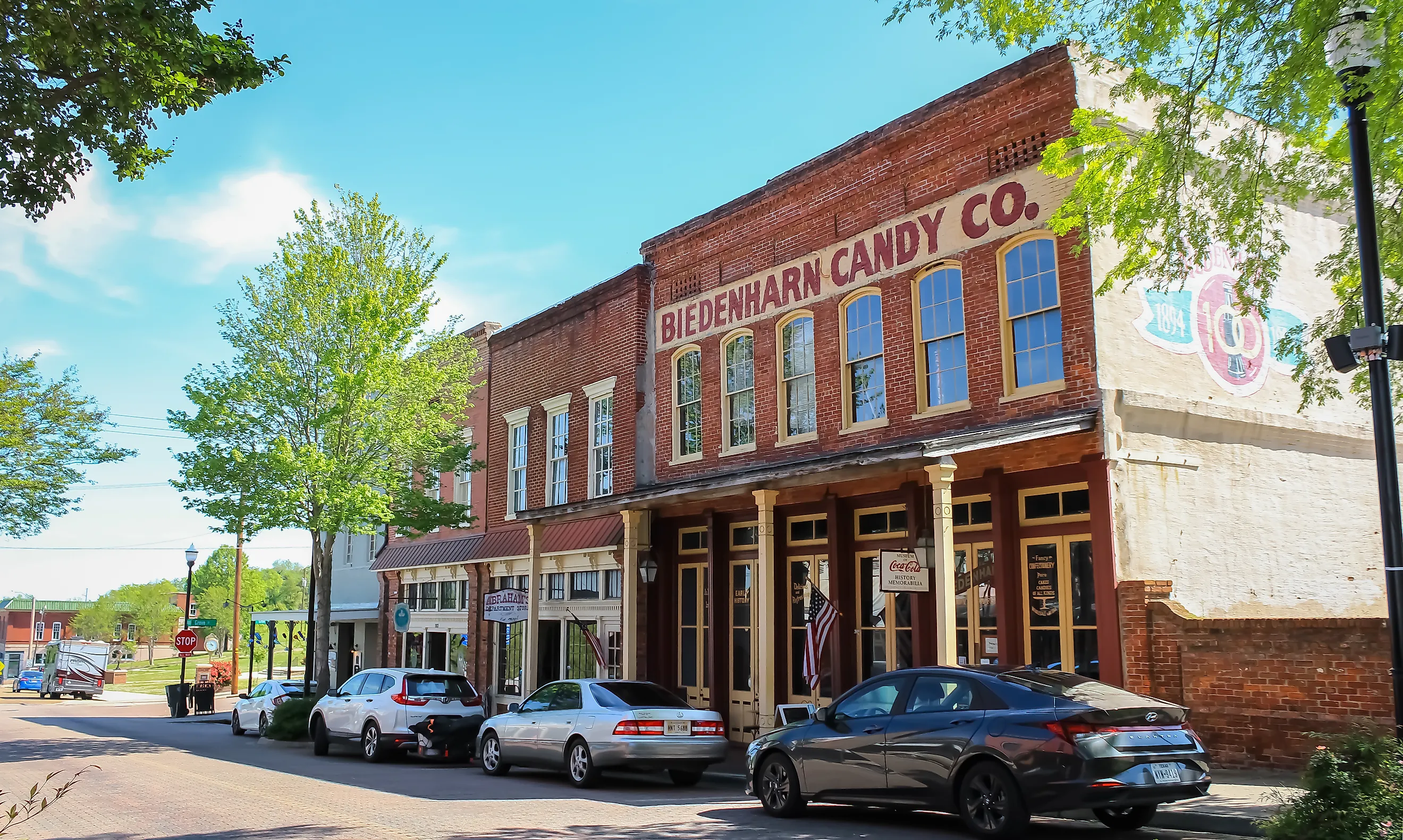 Vicksburg, Mississippi United States: an old building downtown on a sunny day