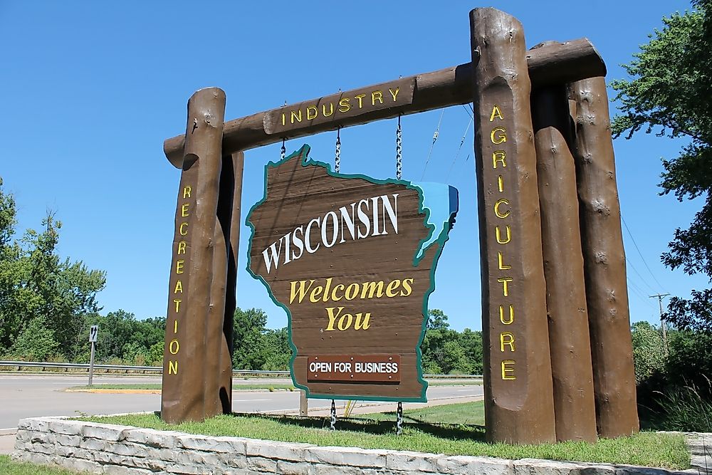 "Welcome to Wisconsin" sign.