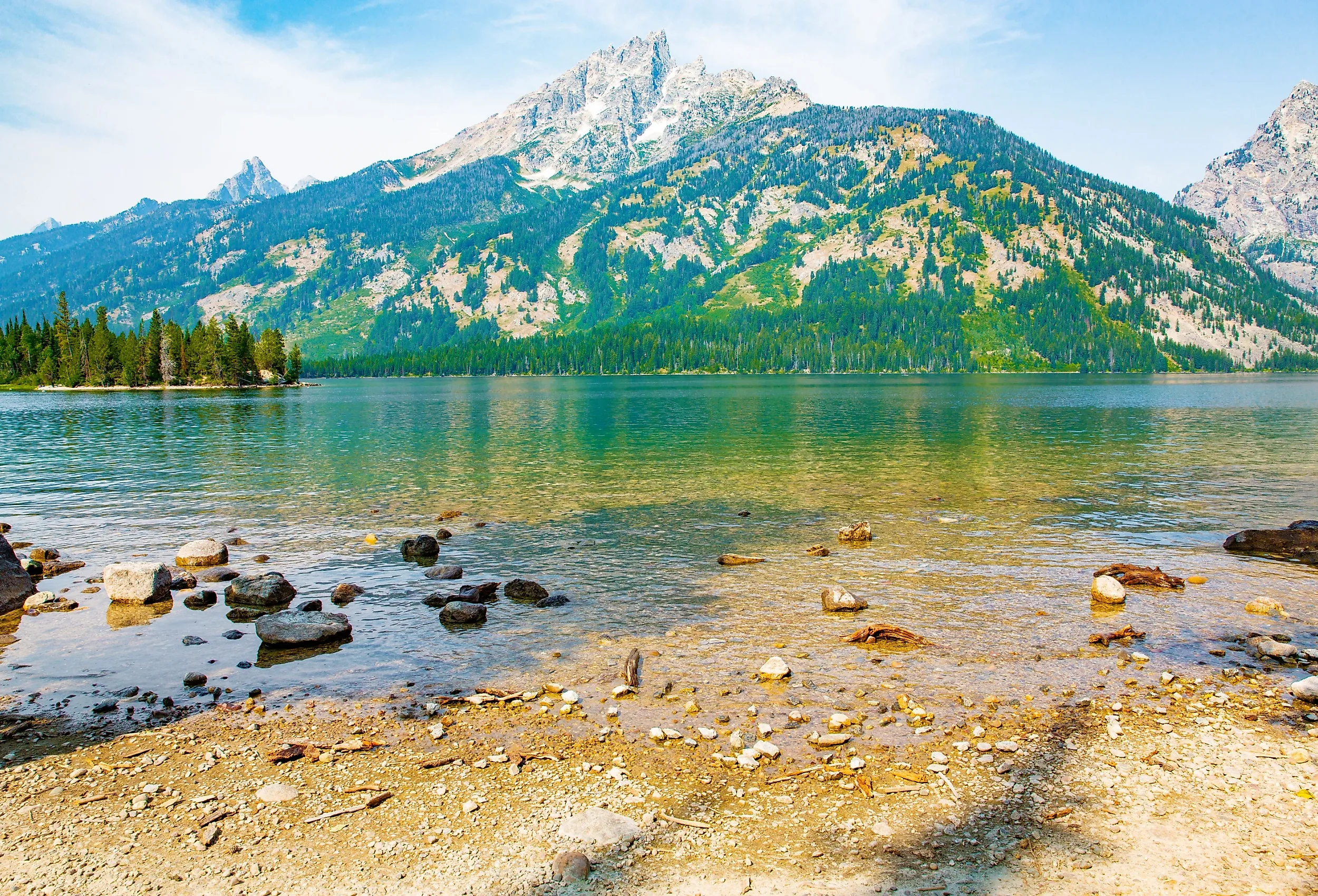 Jenny Lake in Grand Teton National Park, Wyoming, USA