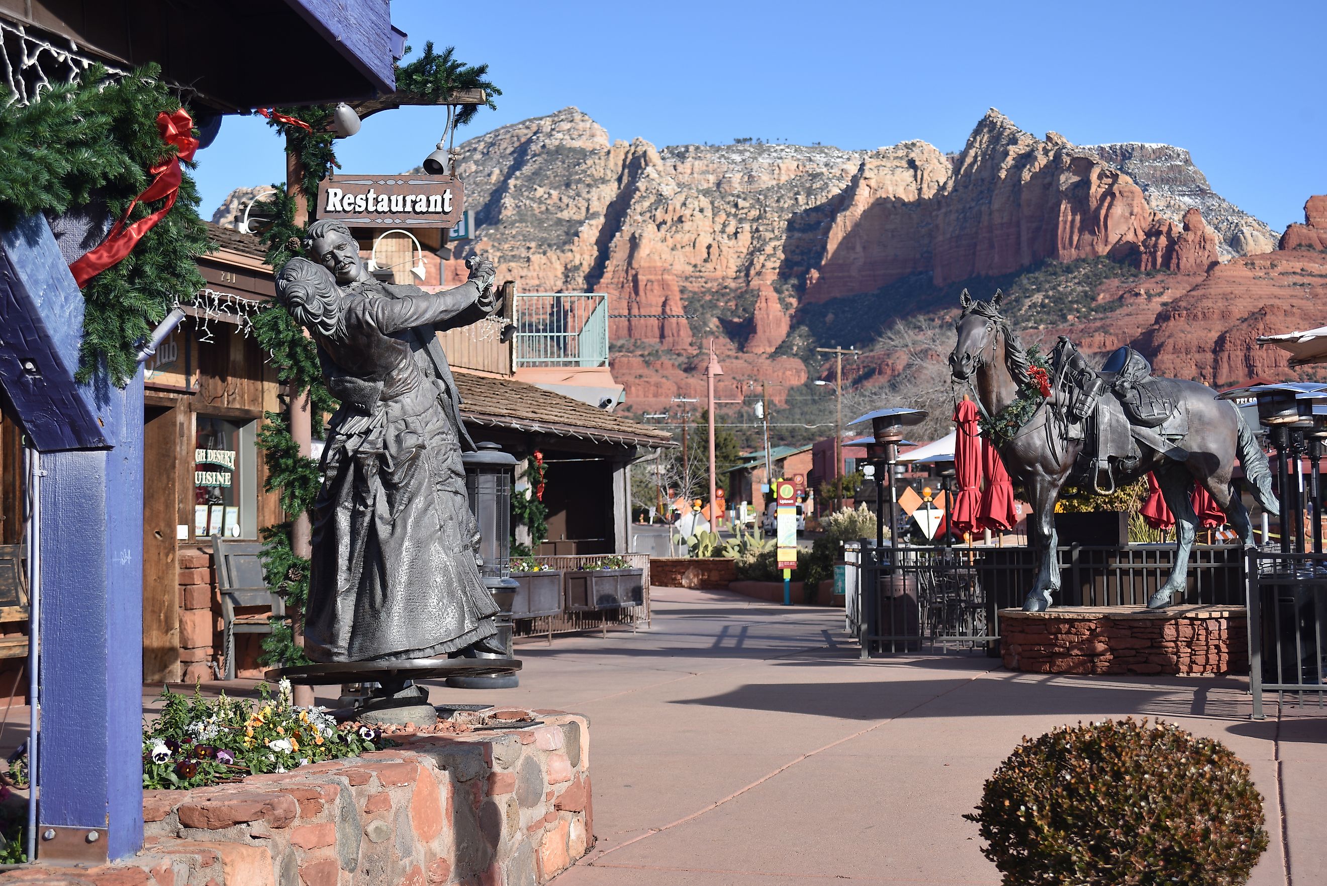Main Street in Sedona, Arizona. Paula R. Jones / Shutterstock.com