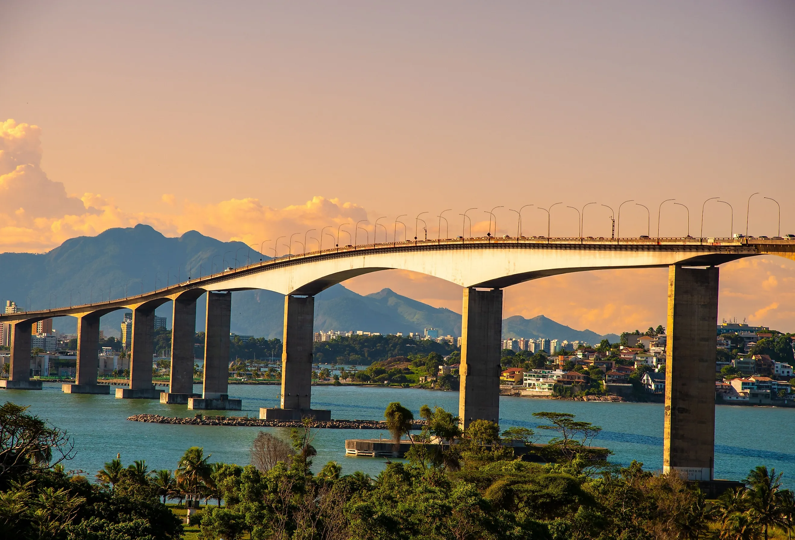 Sunset at Terceira Ponte (Third Bridge) located in Espírito Santo State, Brazil.