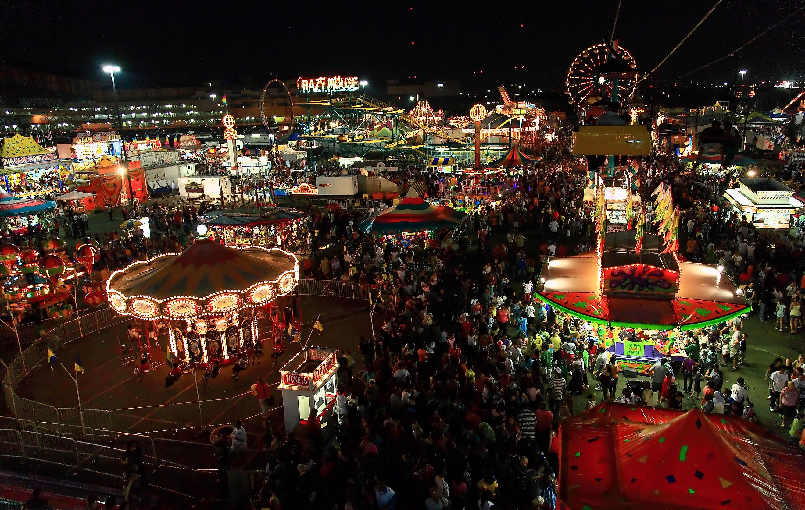 New Jersey State Fair at the Meadowland Sports Complex. Editorial credit: gary718 / Shutterstock.com