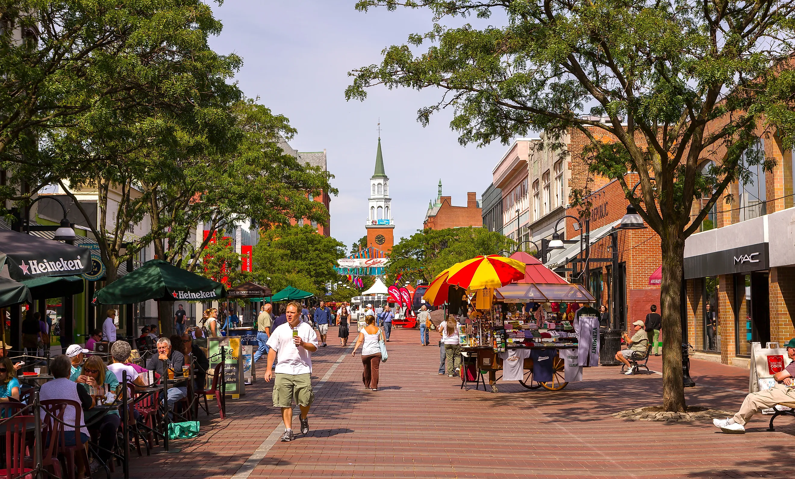 People on Church Street in Burlington, Vermont. Image credit: Rob Crandall / Shutterstock.com.