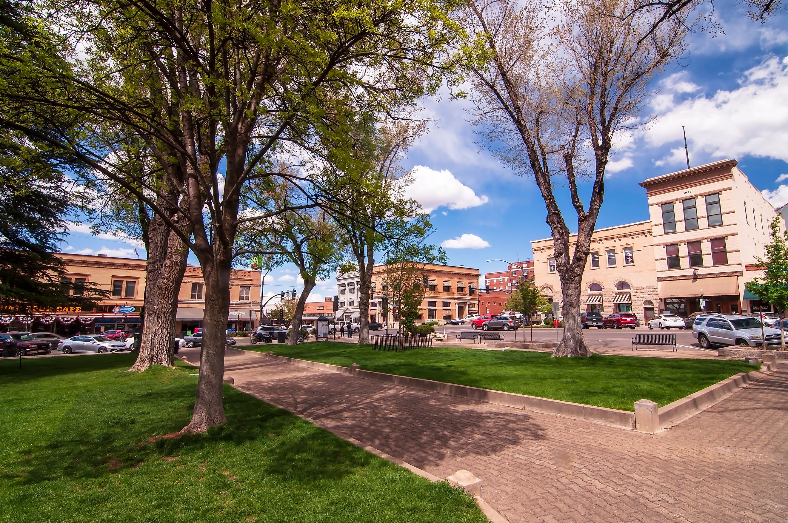 The Yavapai County Courthouse Square filled with businesses in Prescott, Arizona. Editorial credit: woodsnorthphoto / Shutterstock.com