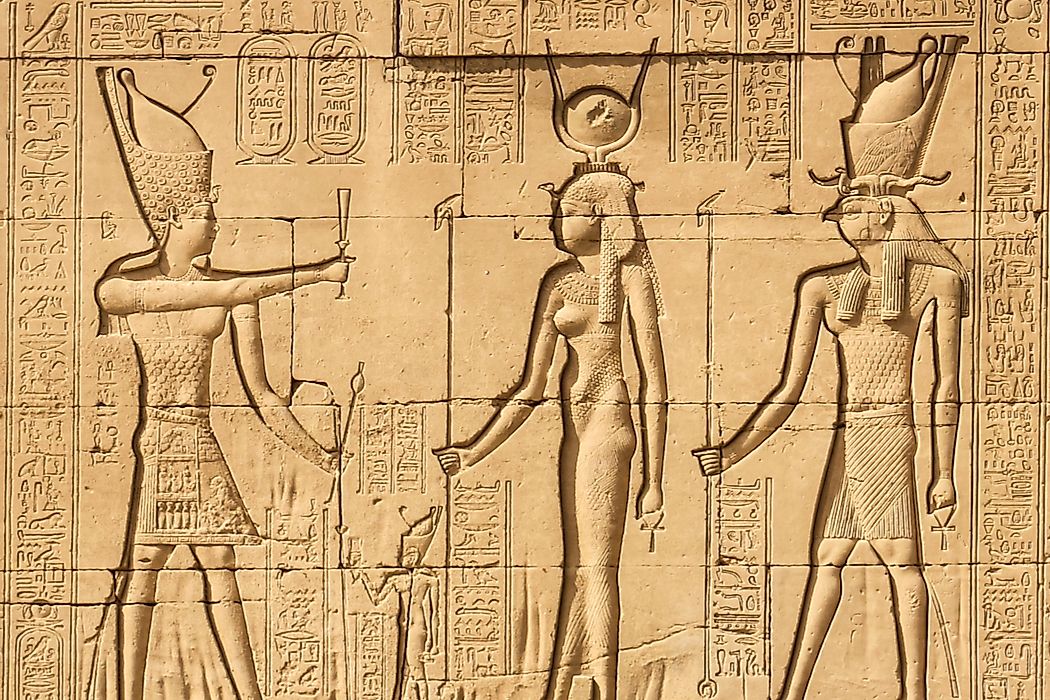 Engraving of Cleopatra at the Temple of Hathor.