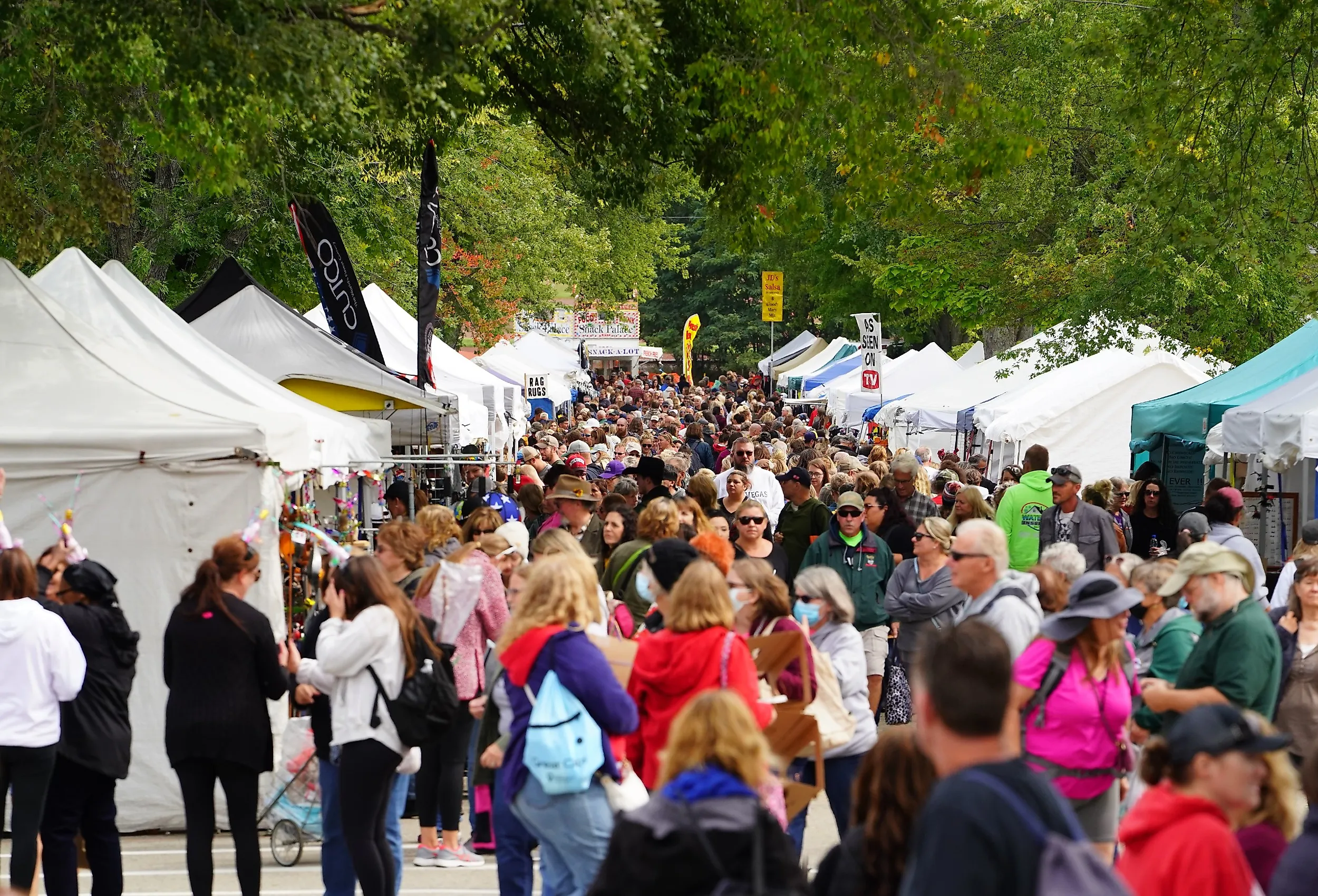 Cranberry Festival in Warrens, Wisconsin. Image credit Aaron of L.A. Photography via Shutterstock