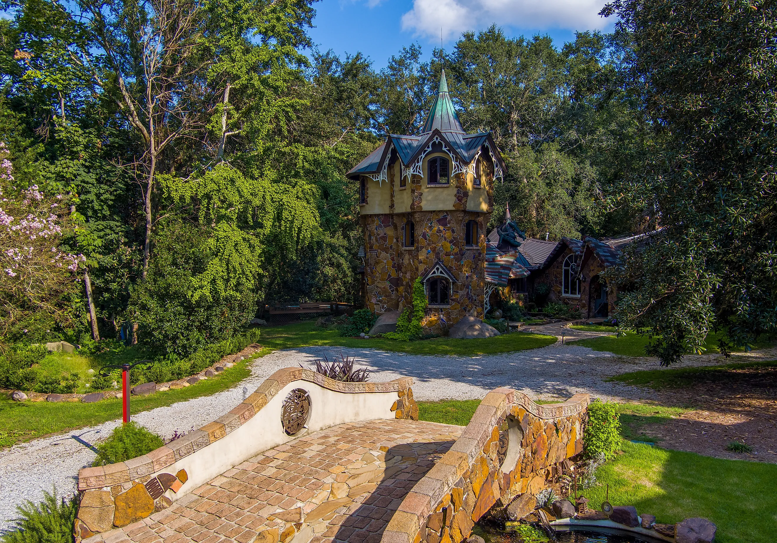 Fairhope, Alabama the Storybook Castle Bed and Breakfast