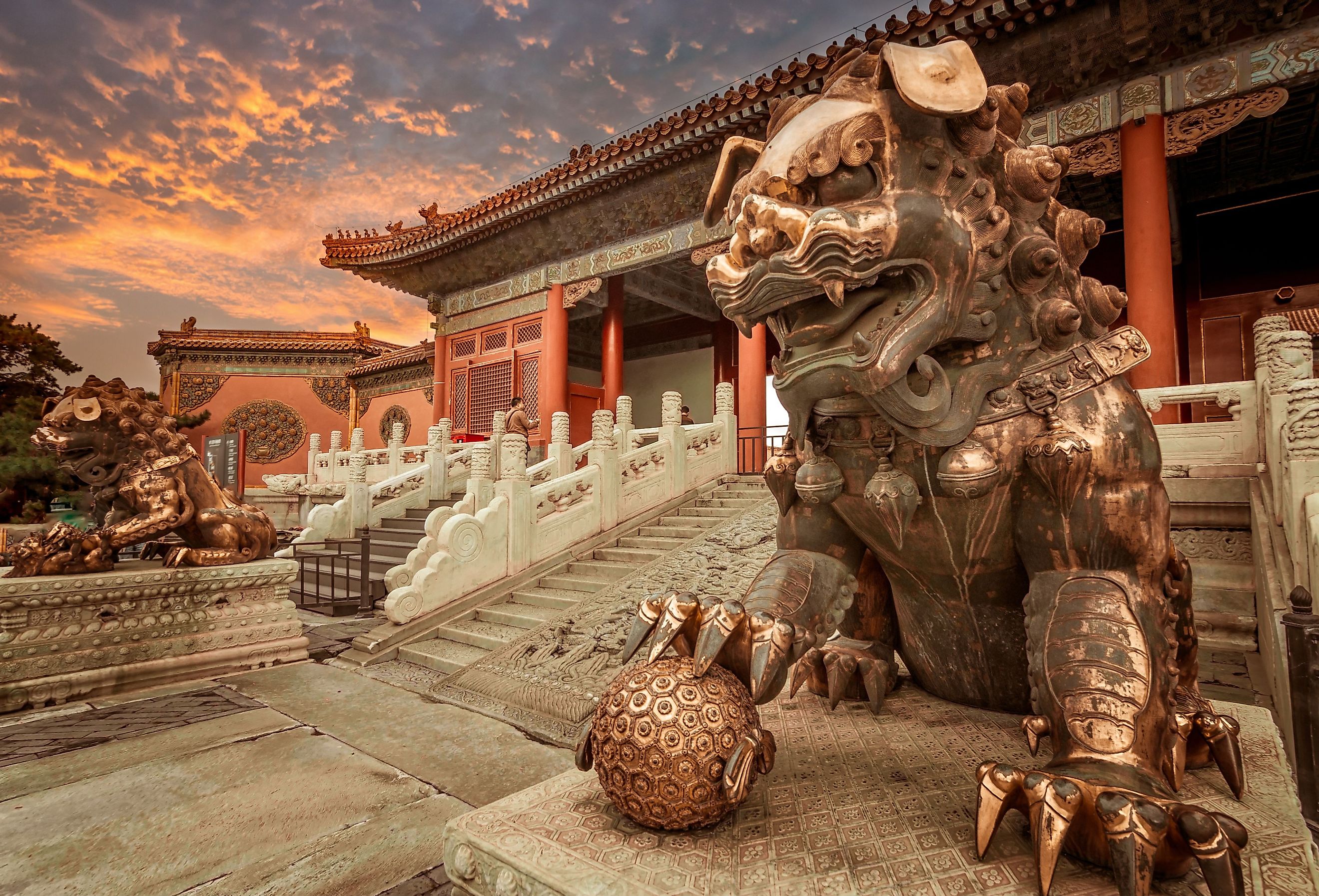 The bronze lion in the forbidden city, Beijing China. Image credit: GuoZhongHua via Shutterstock