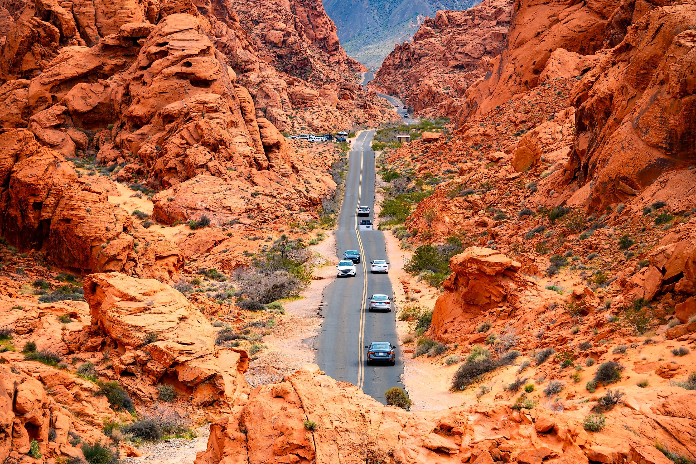 The road through the breathtaking landscape of the Valley of Fire State Park in Nevada.