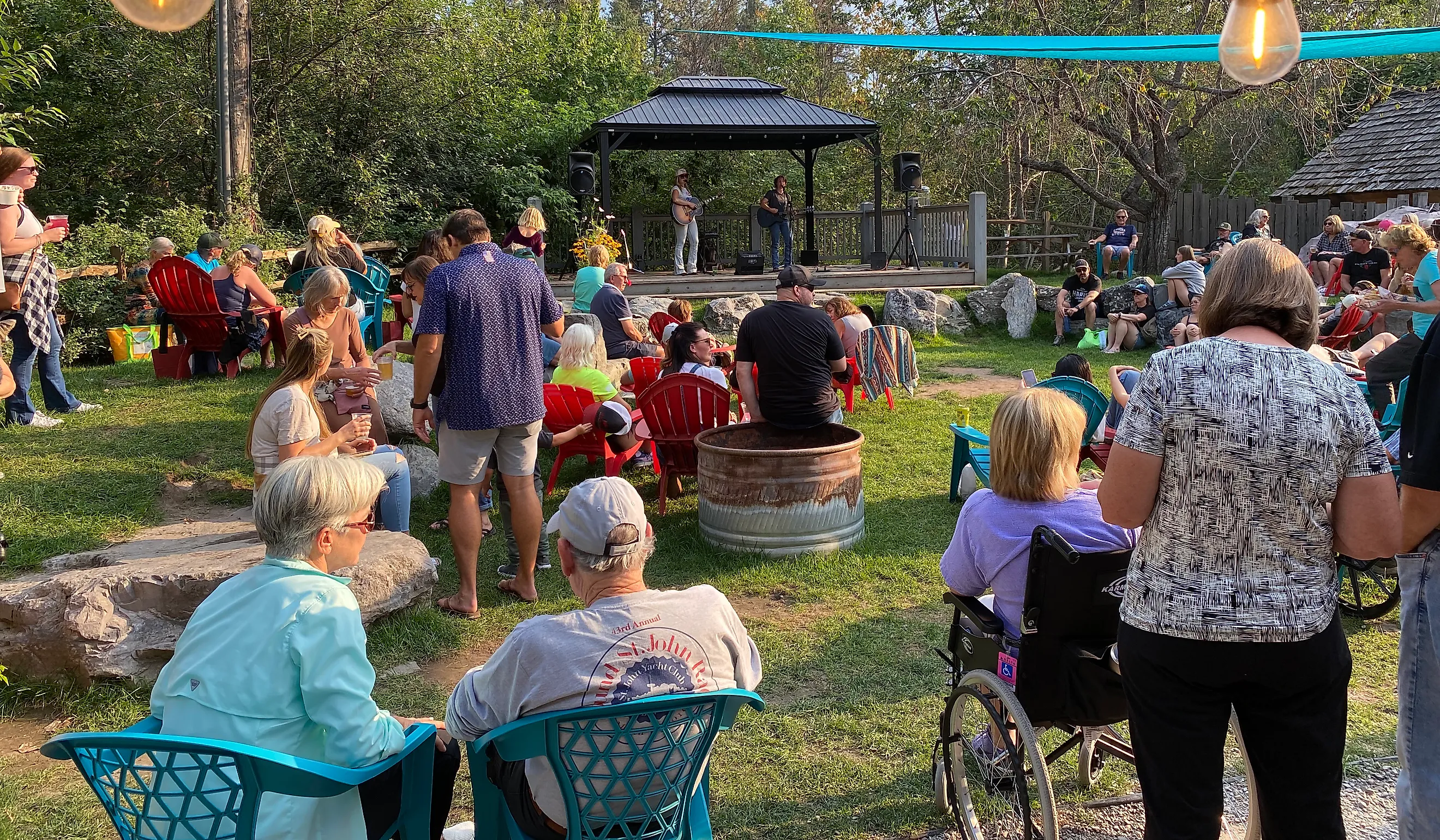 Live music at Bigfork's Monday Market. Photo: Andrew Douglas.