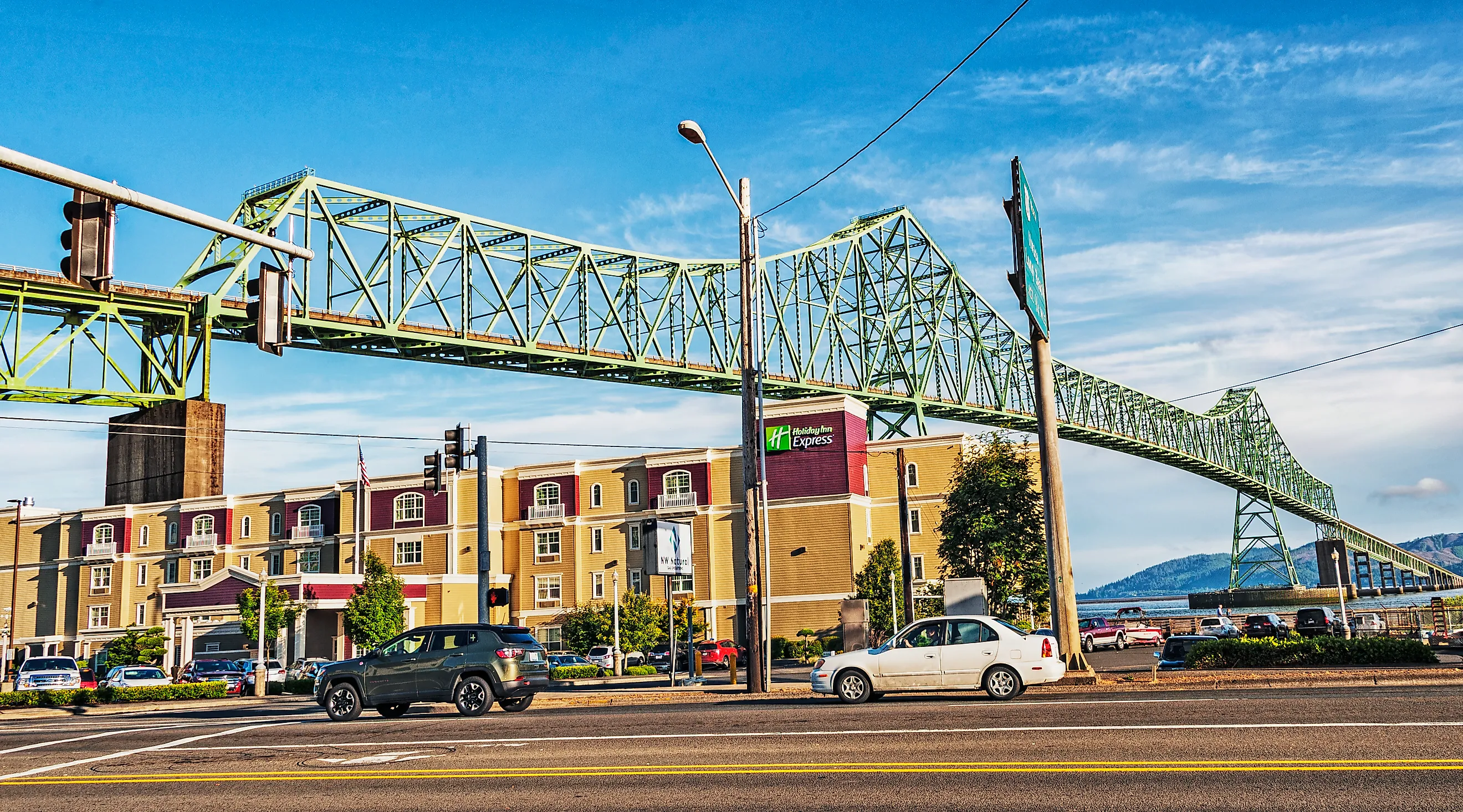 Downtown Sisters, Oregon. Image credit: Bob Pool / Shutterstock.com.