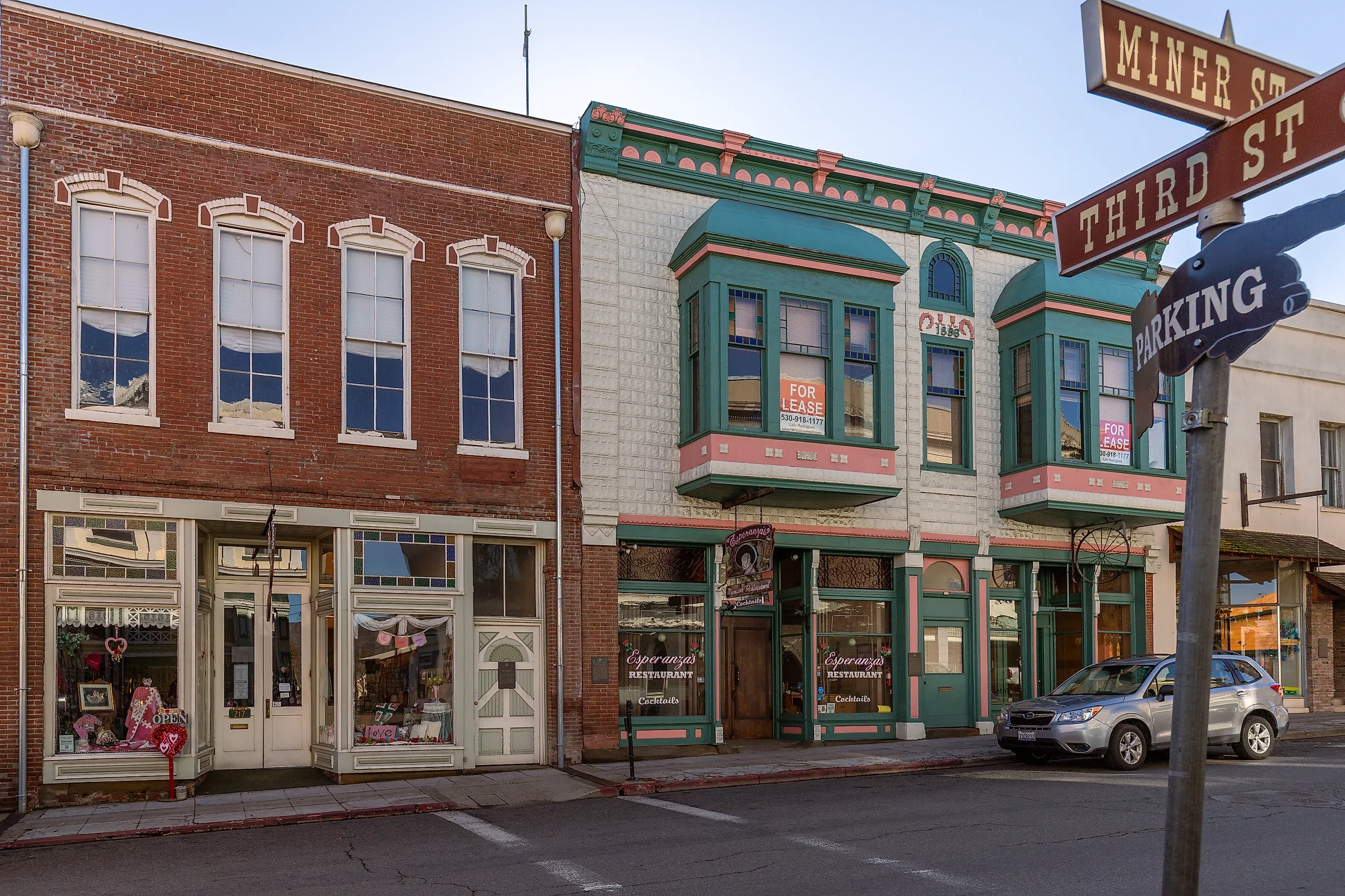 Shops on Miner Steet Downtown in Yreka, California. Editorial credit: CL Shebley / Shutterstock.com