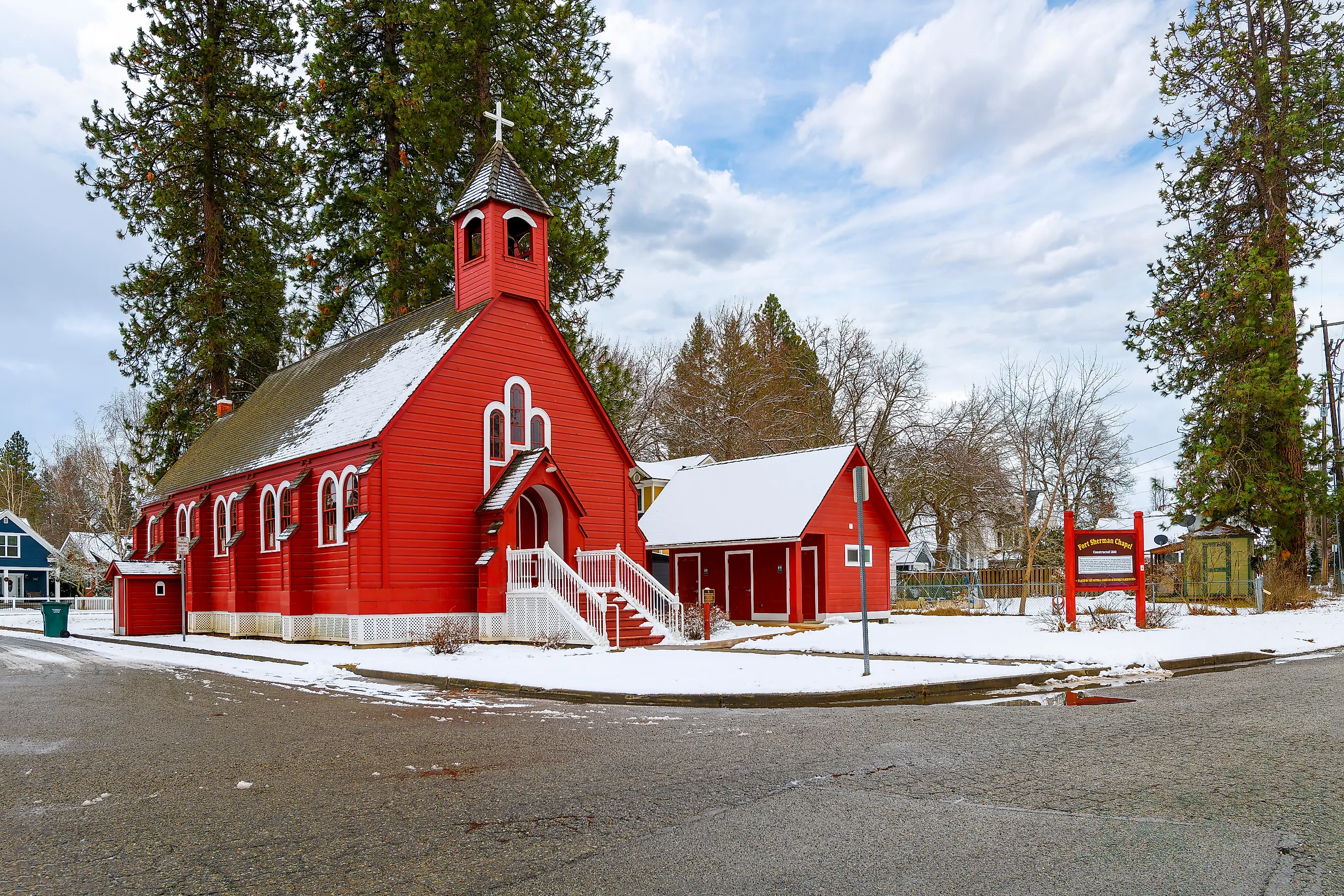  Winter view of the historic Fort Sherman Chapel in Coeur d'Alene, Idaho. Image credit: Kirk Fisher / Shutterstock.com.