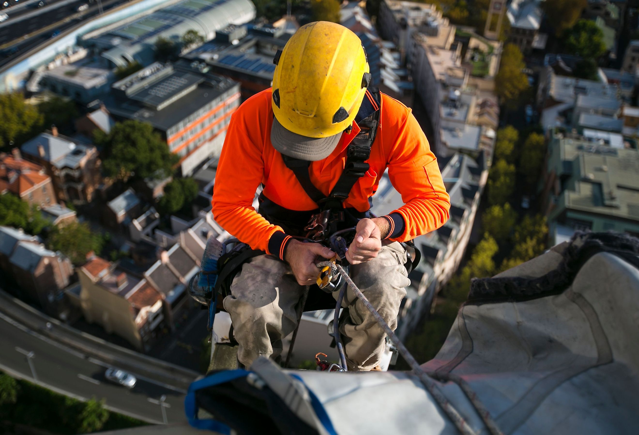High rise construction worker. Image credit: King Ropes Access via Shutterstock