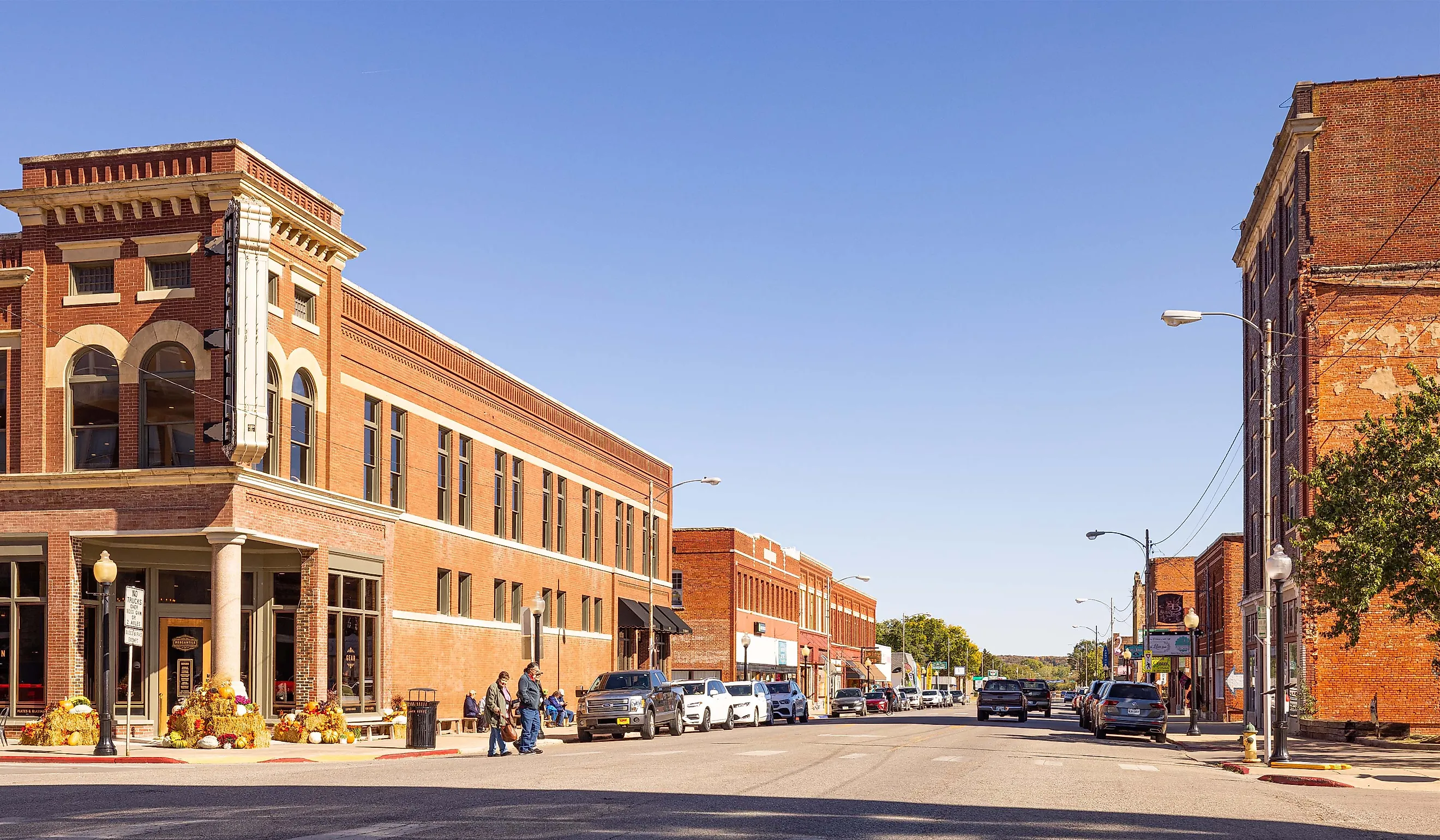 The beautiful downtown of Pawhuska, Oklahoma. Image credit: Roberto Galan / Shutterstock.com.