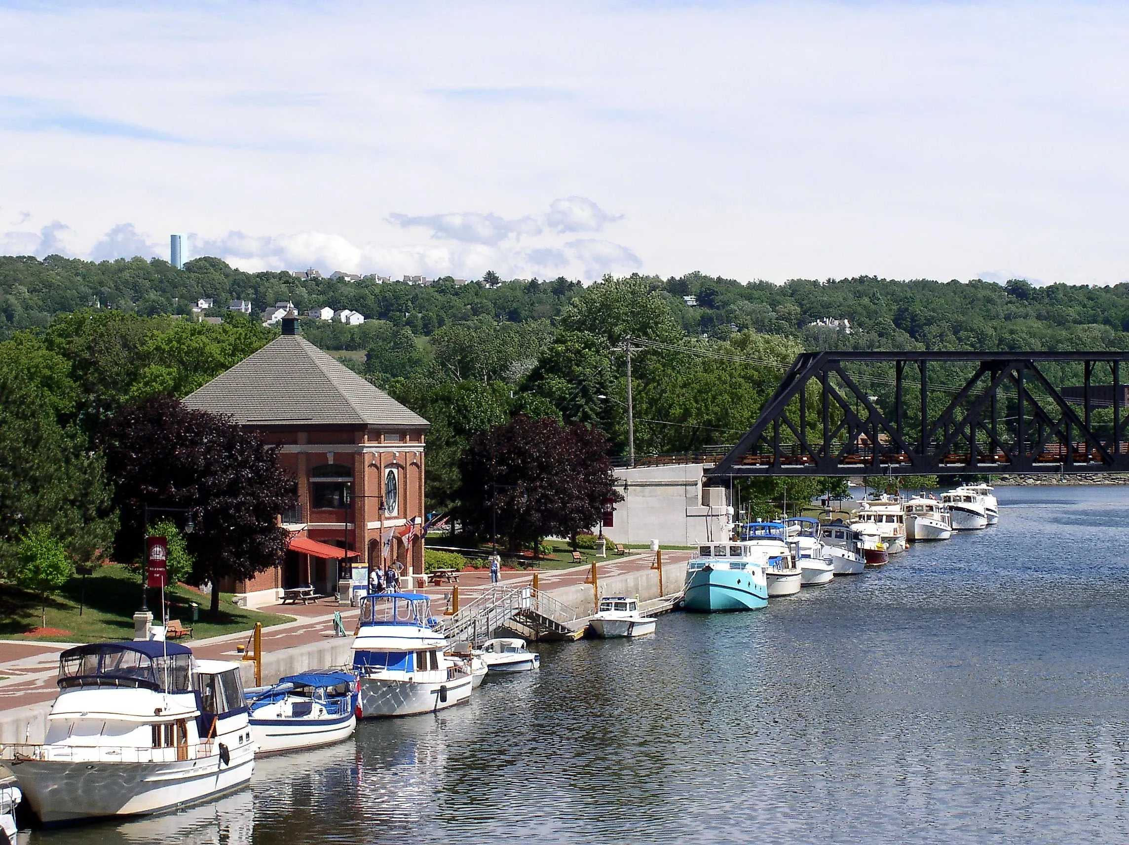 Waterford Harbor on the Mohawk River, By (1) Link or reference required to  America's Scenic Byways, Wikimedia Commons, https://www.byways.org/