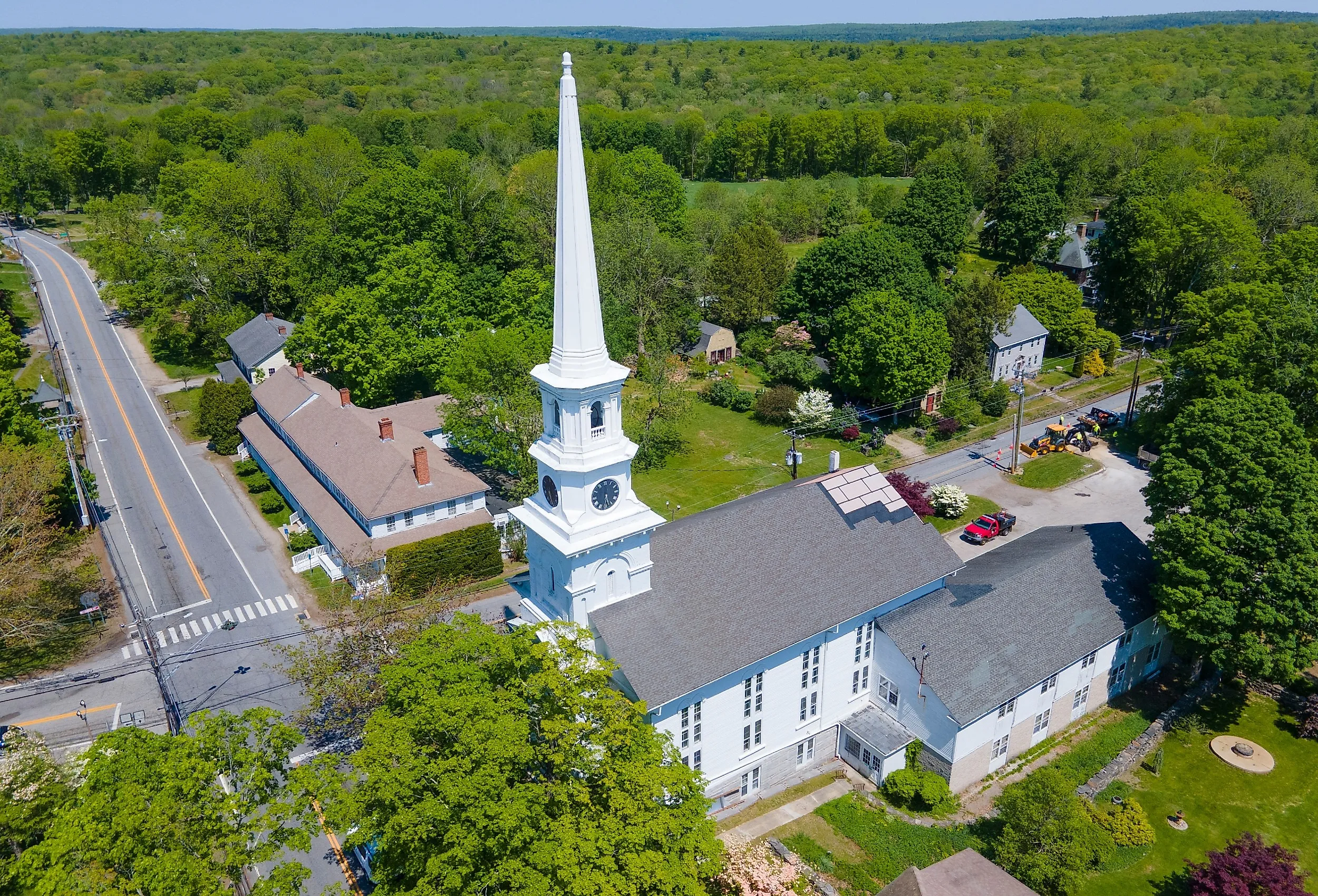 Congregational church and downtown, Thompson, Connecticut.
