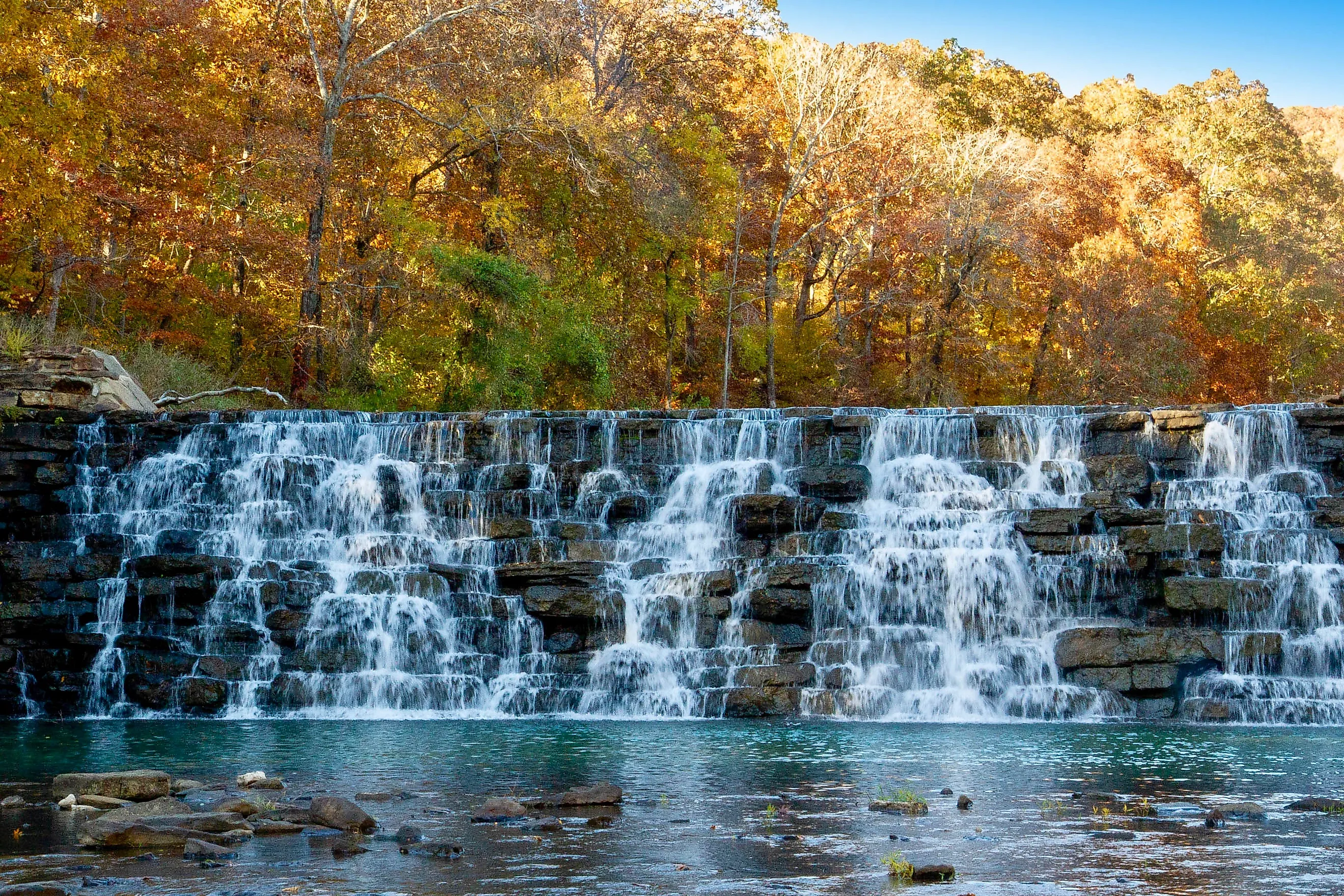 Devils Den State Park