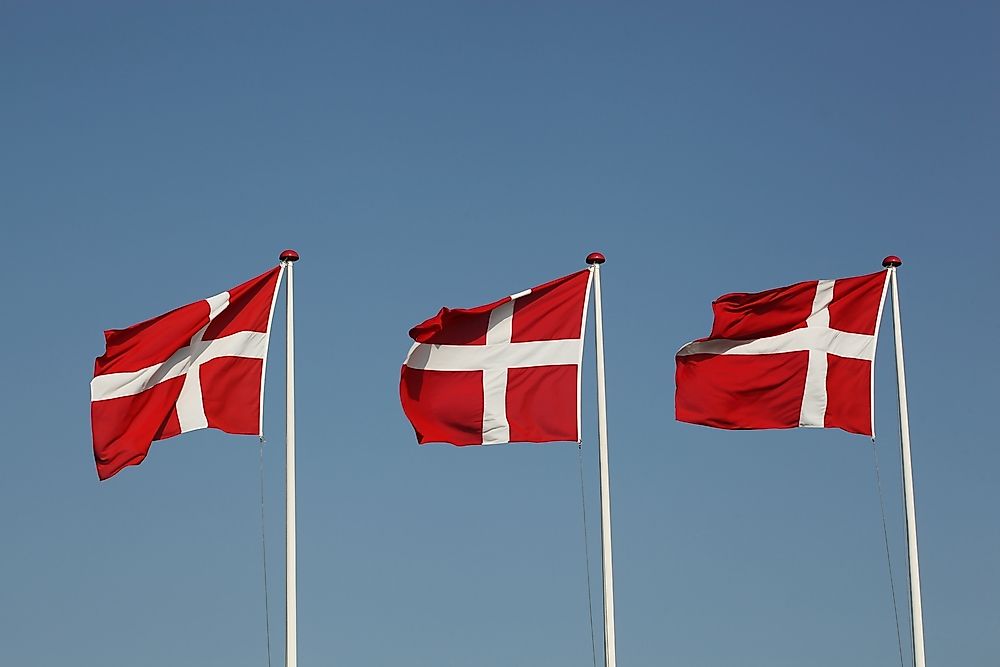 photo Red White And Blue Cross Flag which countries feature a cross