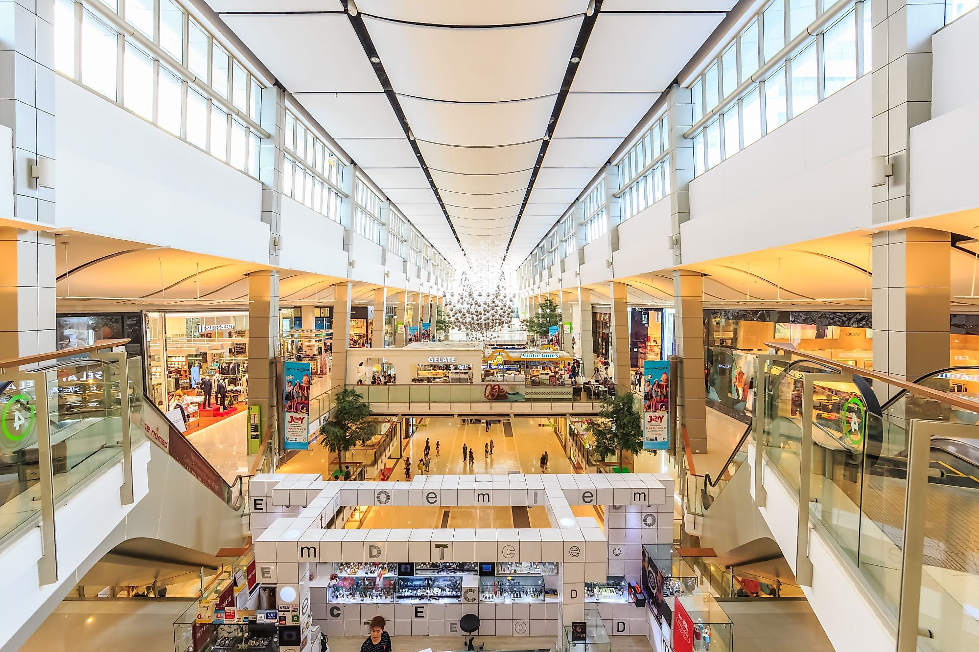People shop at Central World in Bangkok. Editorial credit: Tooykrub / Shutterstock.com