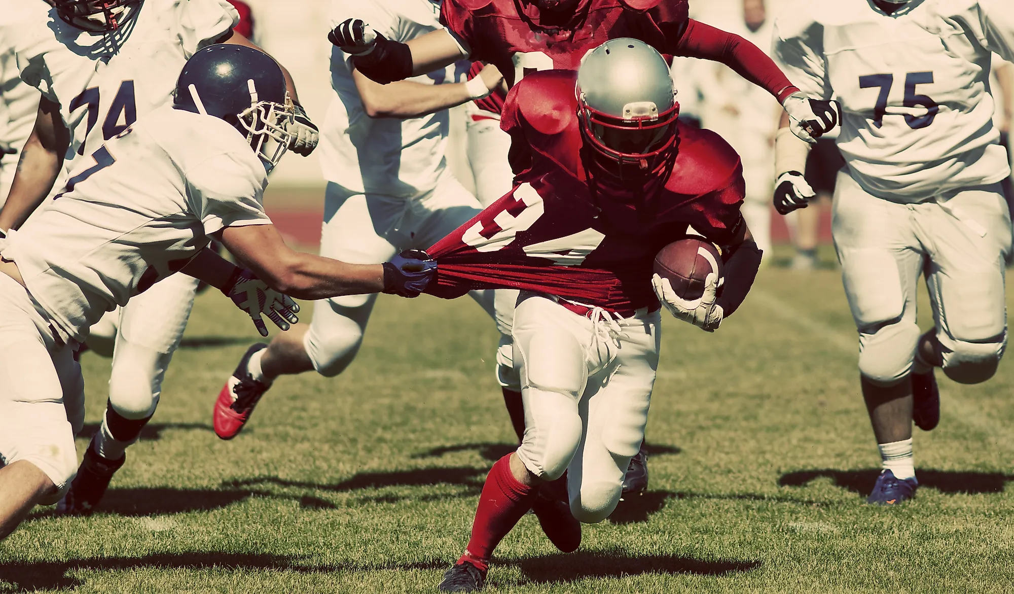 10 Main Ways Soccer, American Football and Rugby Differ - WorldAtlas