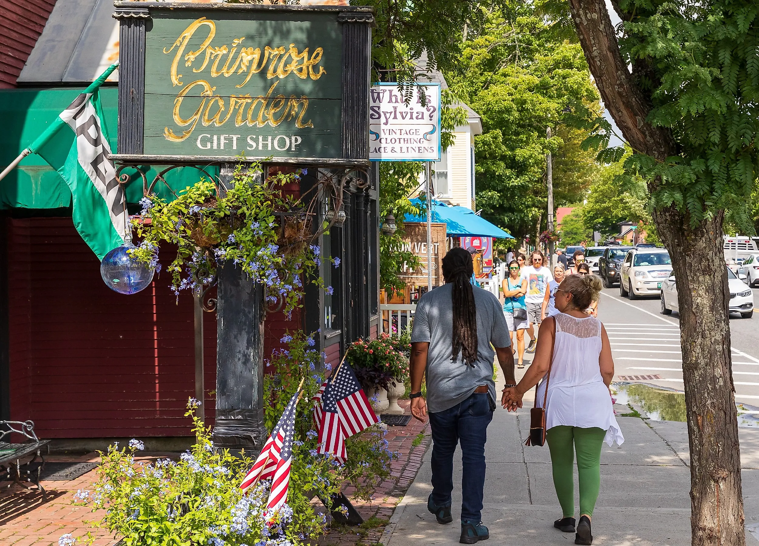 Downtown Woodstock, Vermont. Image credit hw22 via Shutterstock