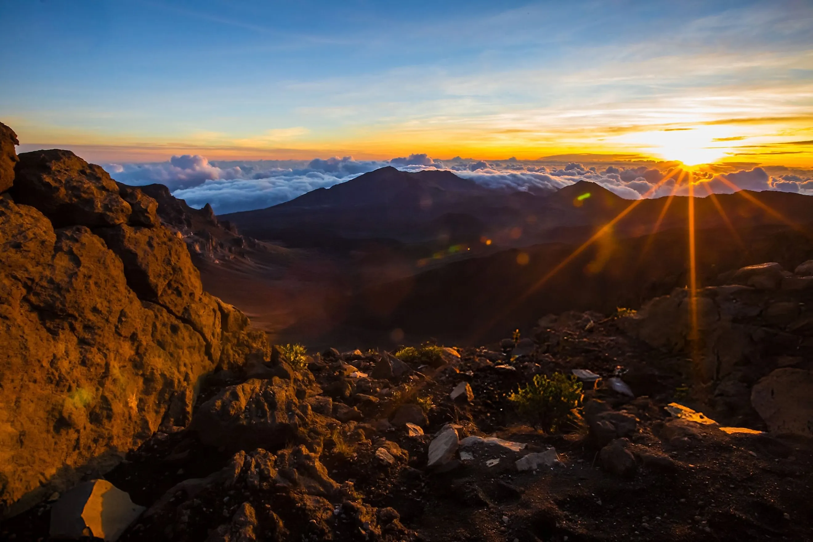 The view from the top of Haleakalā National Park. Credit: Jia Nas/ Shutterstock.com
