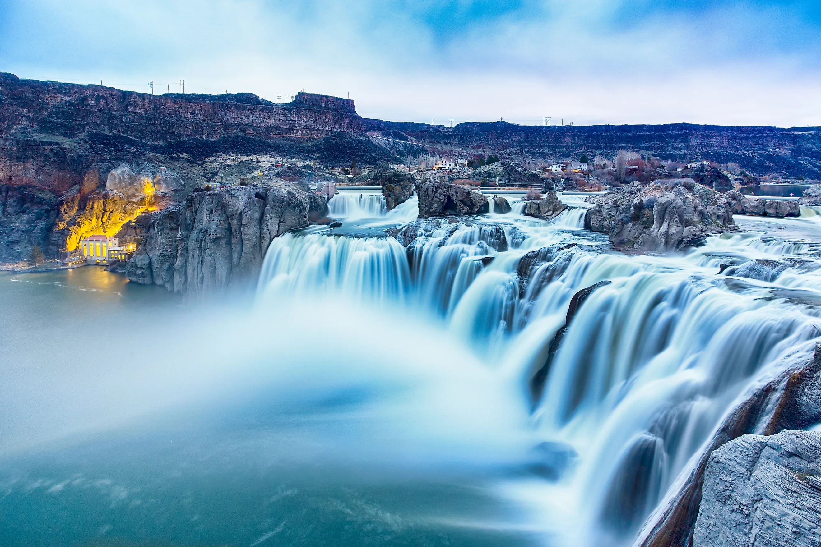 Spectacular view of the Shoshone Falls, Idaho.
