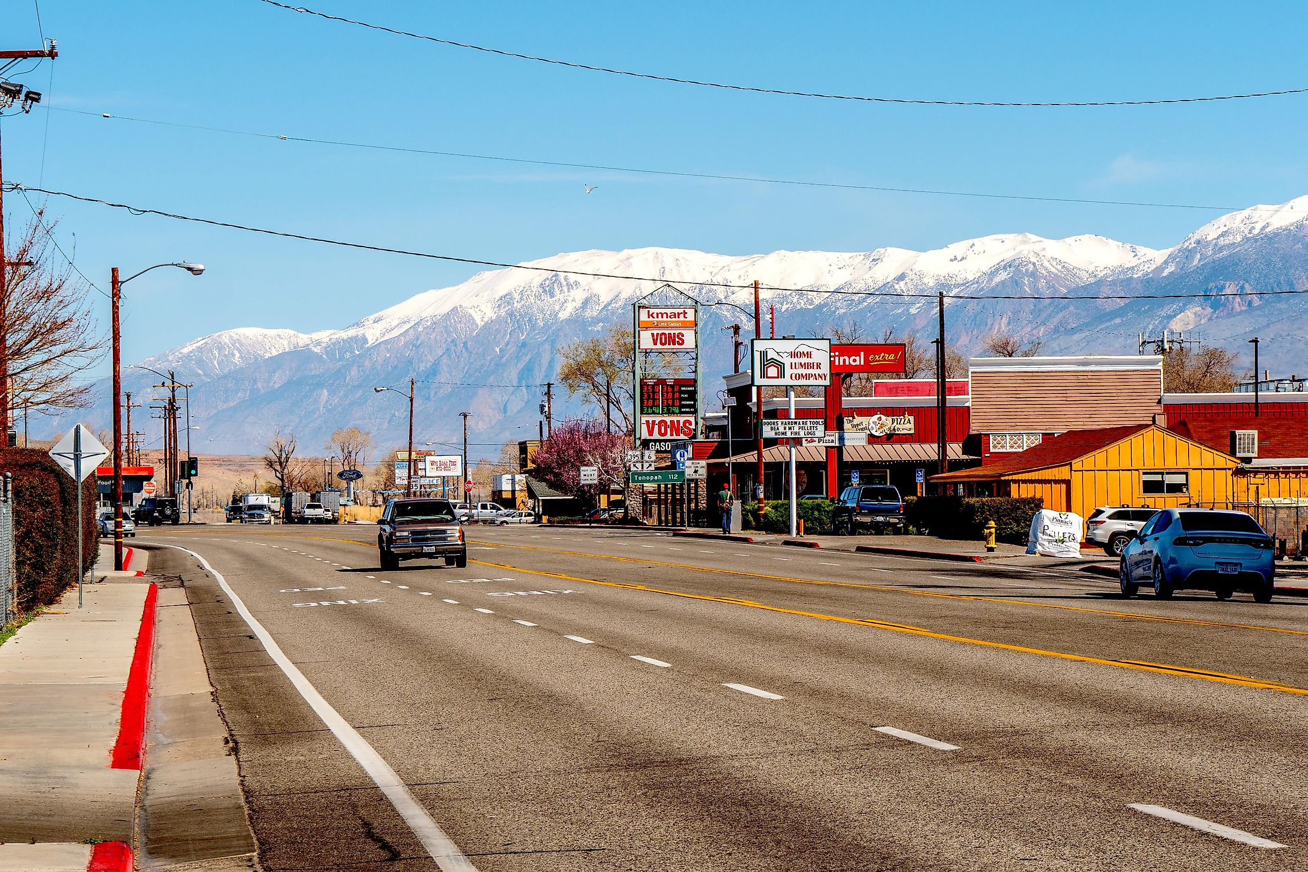 The gorgeous town of Bishop, California. Editorial credit: 4kclips / Shutterstock.com