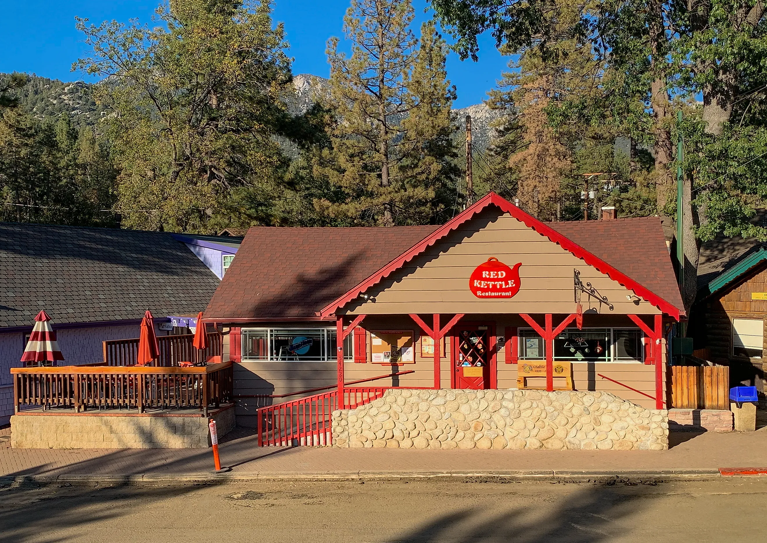 Idyllwild, California. Editorial Photo Credit: Rosamar, via Shutterstock.