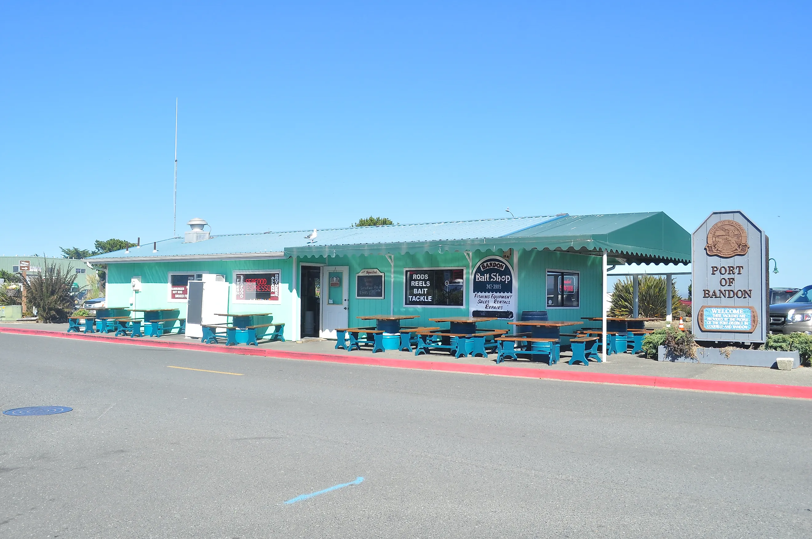 Bandon, Oregon. Editorial Photo Credit: Joe Mabel, CC BY-SA 4.0, via Wikimedia Commons. 