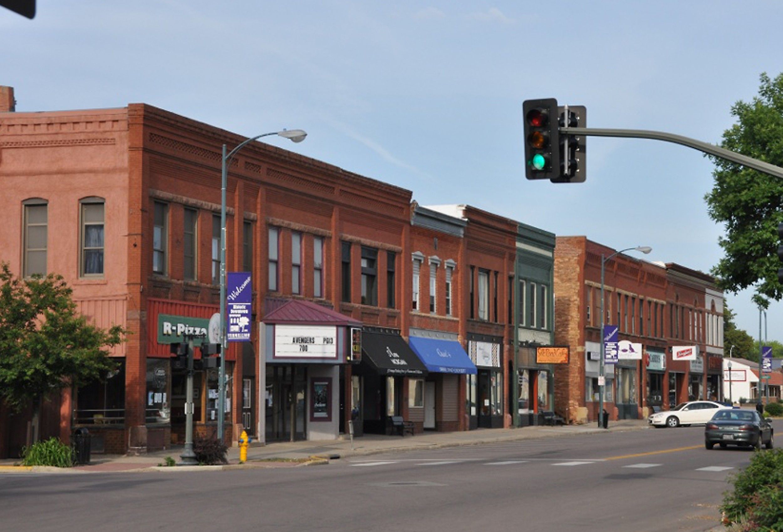 Historic buildings in downtown Vermillion, South Dakota. Image credit User:Magicpiano via Wikimedia Commons