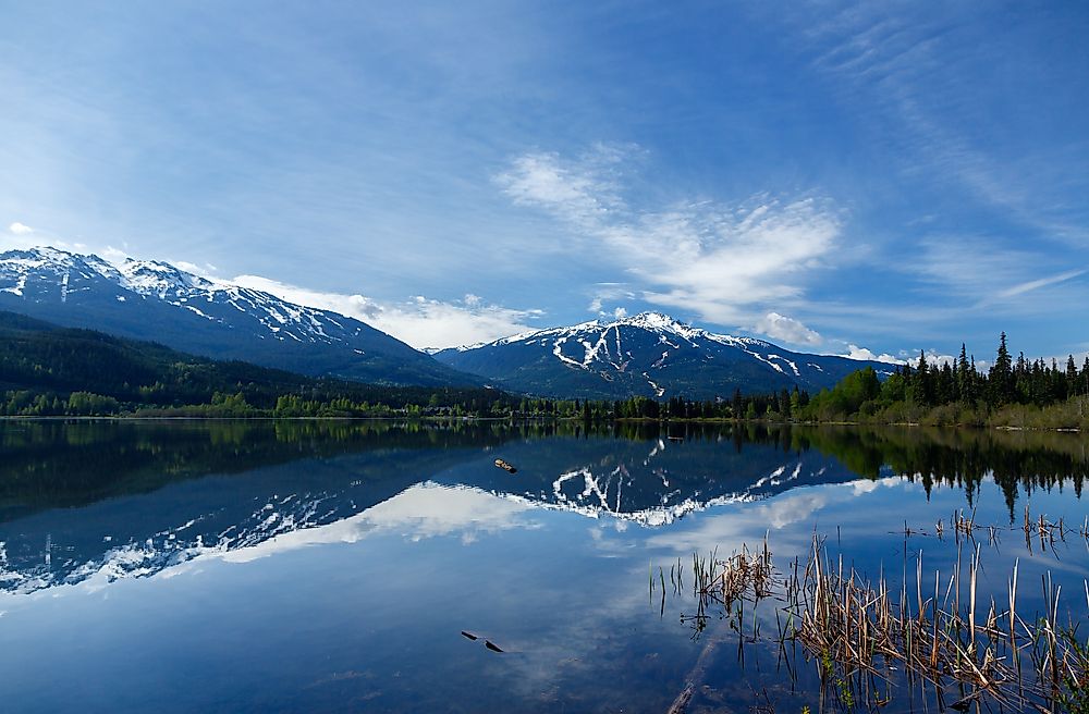 The view surrounding Blackcomb Mountain.