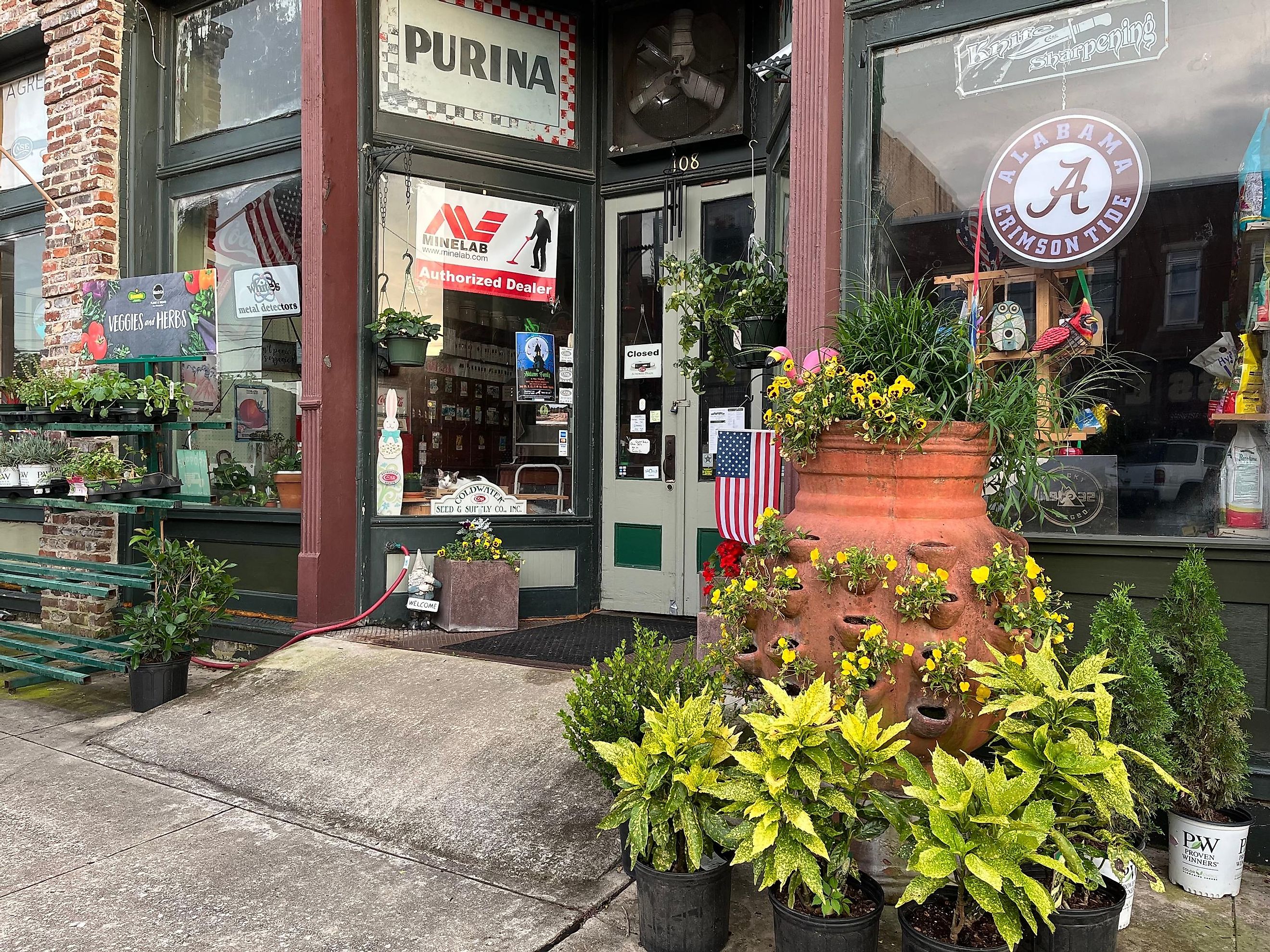  Scenes from downtown Tuscumbia, Alabama - shops and restaurants