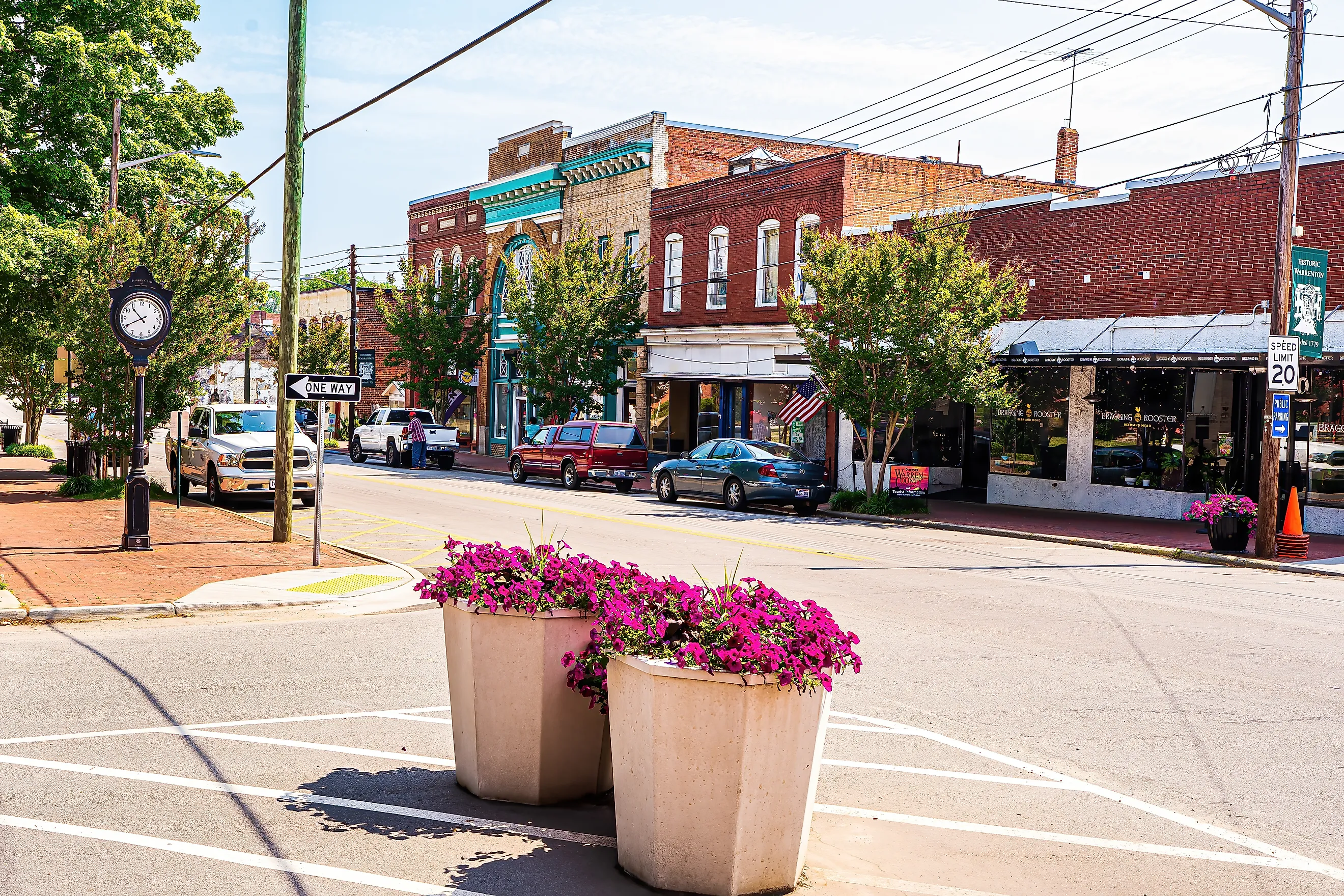 Warrenton, North Carolina: The Warrenton Downtown District is Decorated with Beautiful Flowers. Editorial credit: Wileydoc / Shutterstock.com