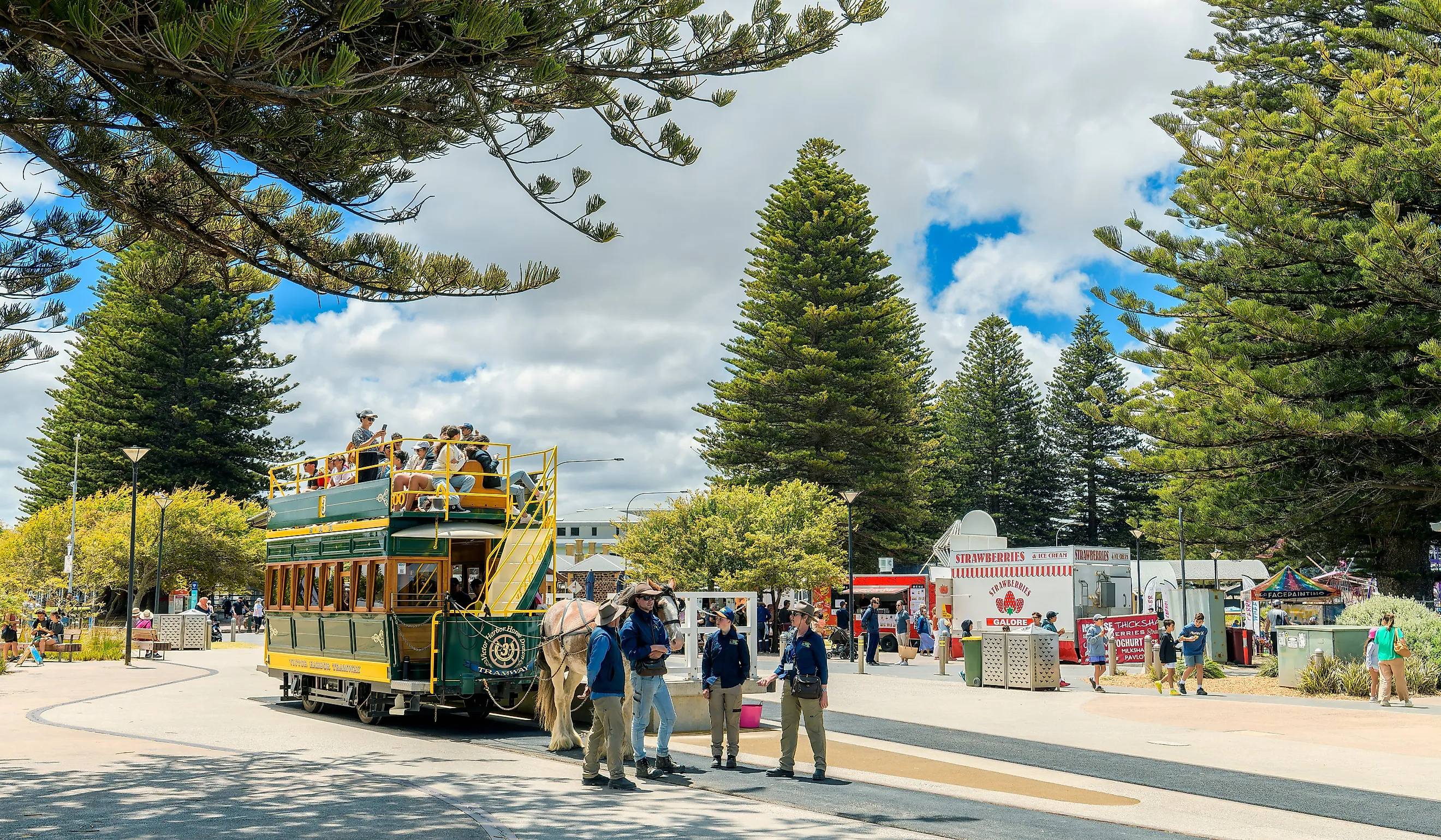 A horse-drawn tram in Victor Harbor, South Australia. Image credit: myphotobank.com.au / Shutterstock.com