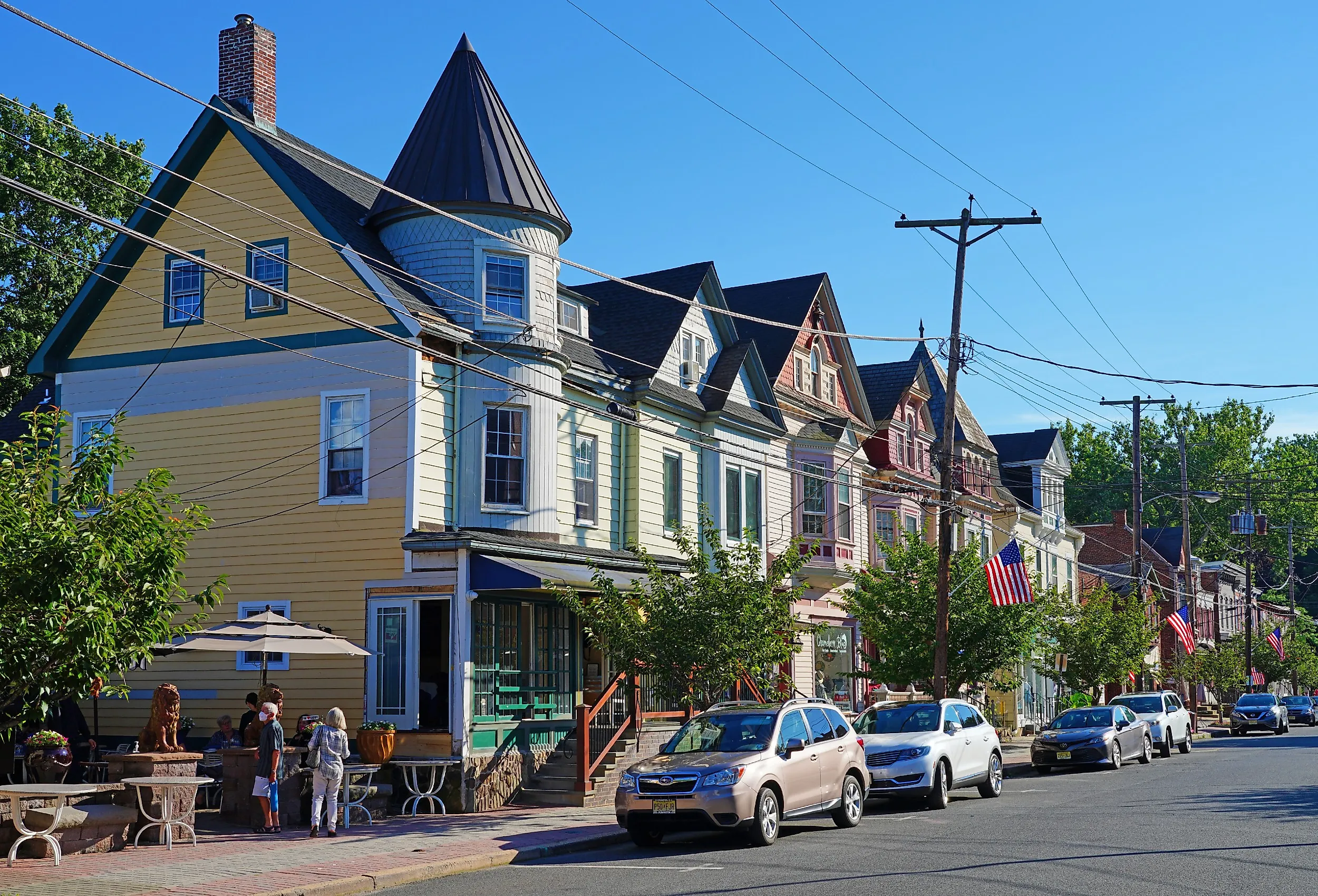 Downtown historic Clinton, New Jersey. Image credit EQRoy via Shutterstock