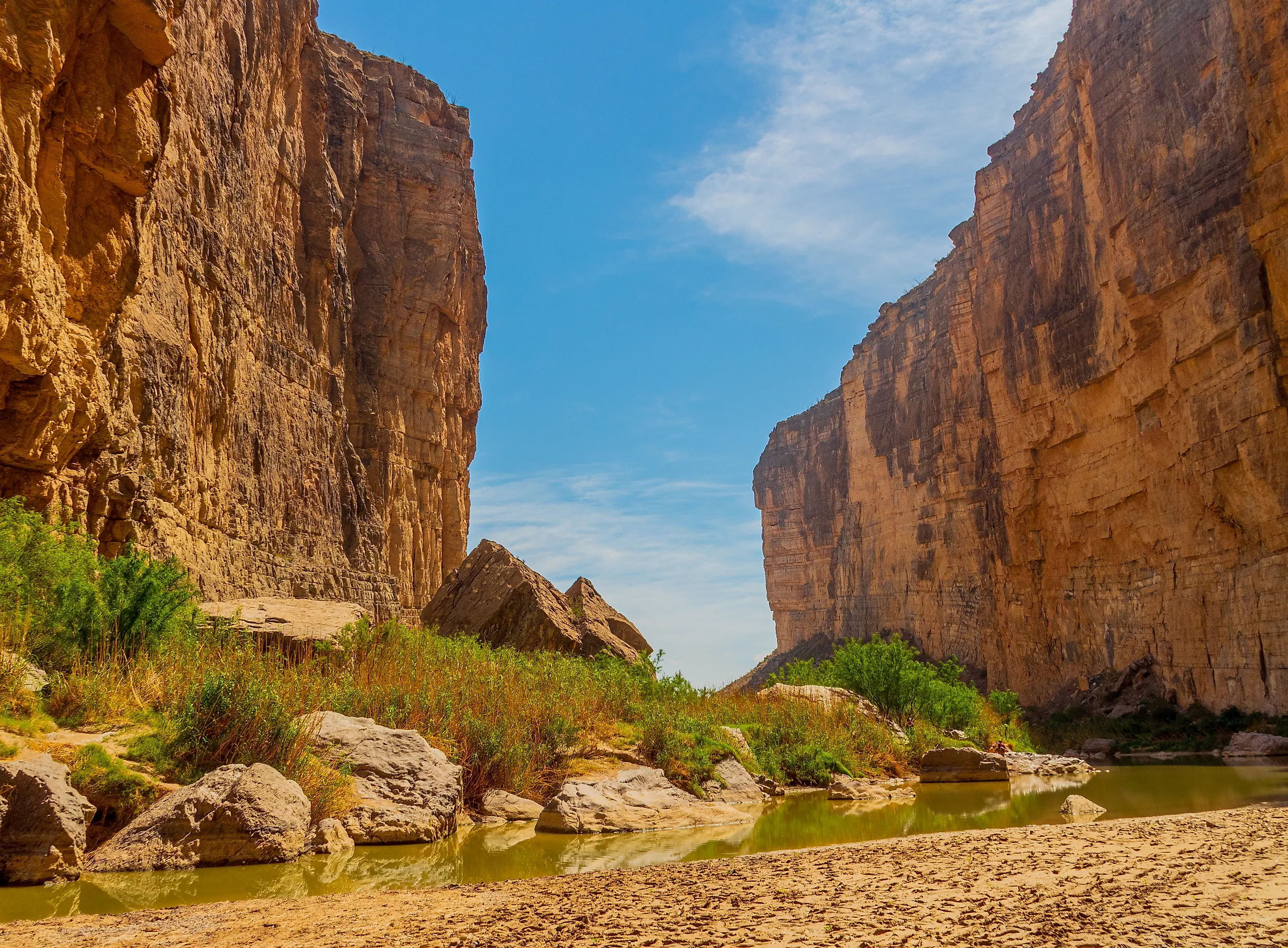 Big Bend National Park is a beautiful and huge tract of land on the border of the United States and Mexico.