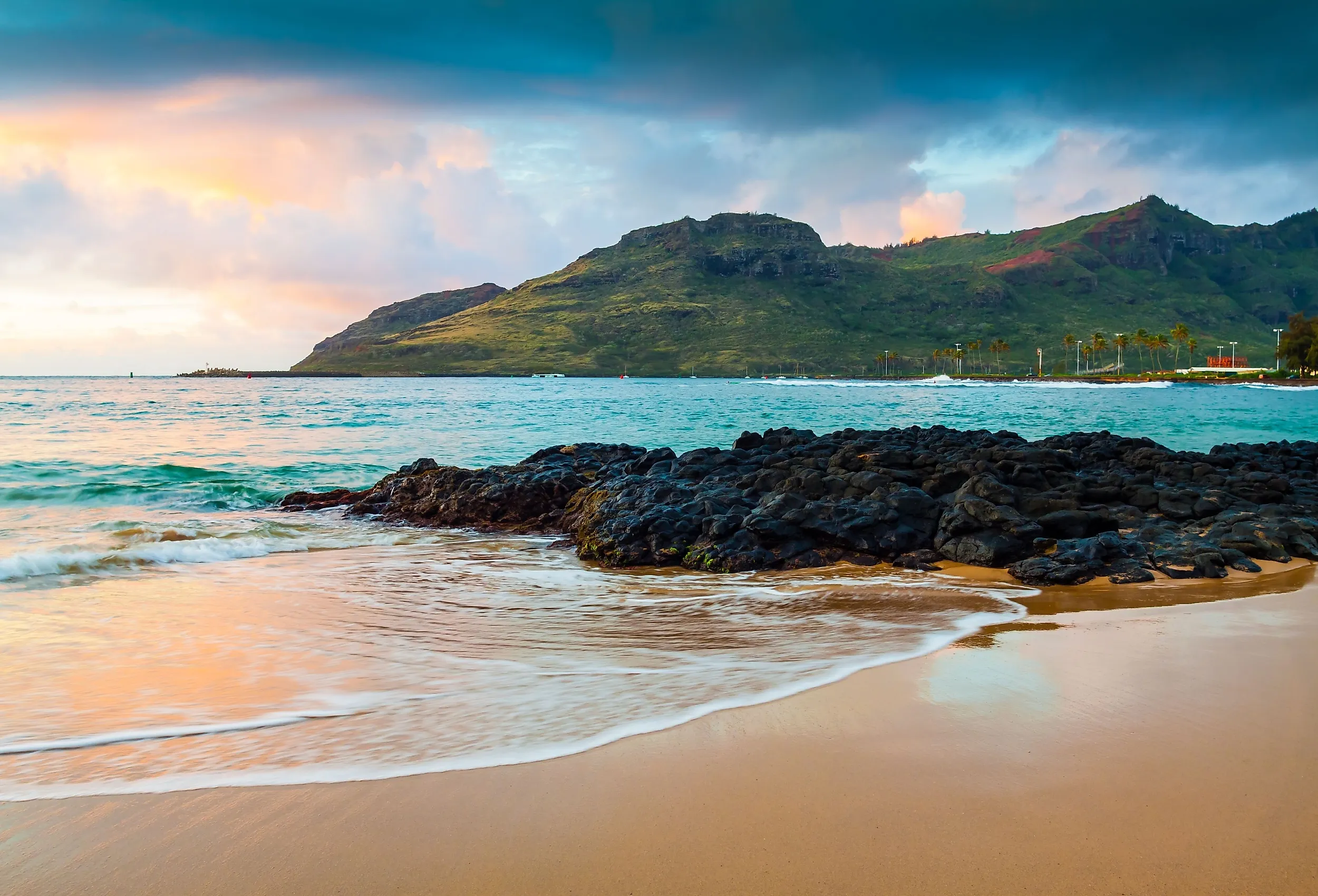 Sunrise on Kalapaki Beach and Nawiliwilii Bay, Lihue, Kauai, Hawaii, USA