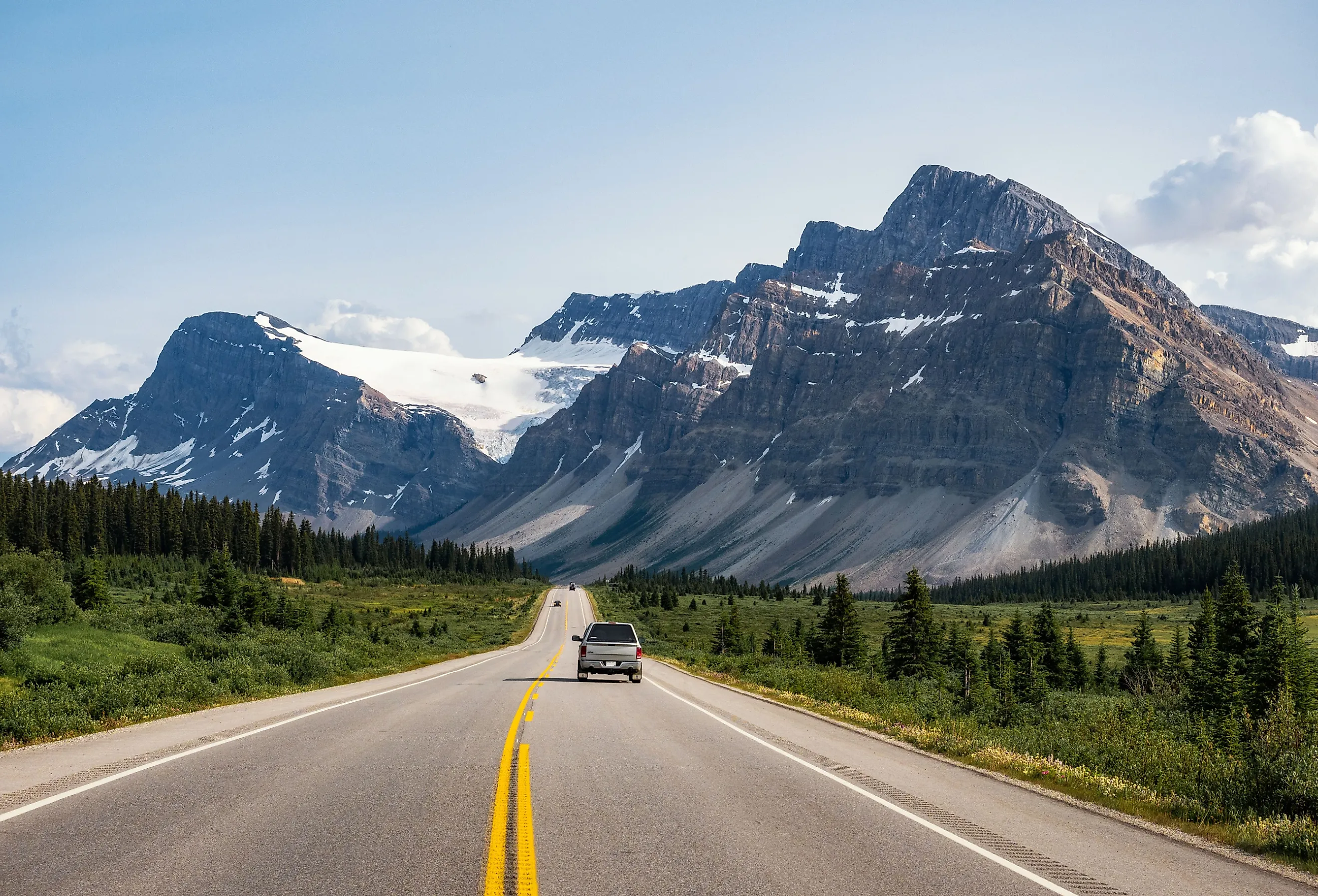 Scenic views on Icefields Parkway between Banff National Park and Jasper in Alberta, Canada.