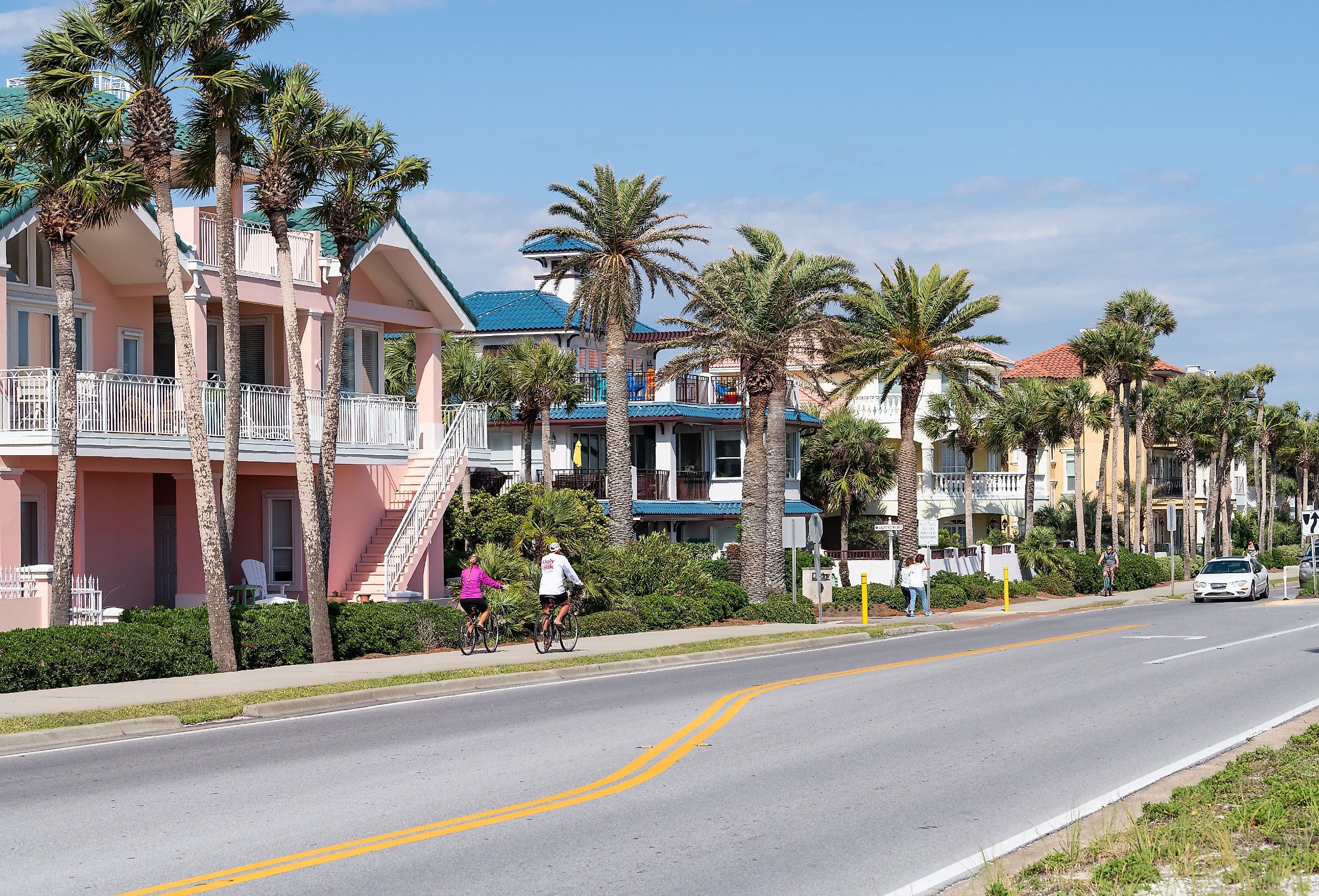 Colorful homes in Destin, Florida. Image credit Andriy Blokhin via Shutterstock