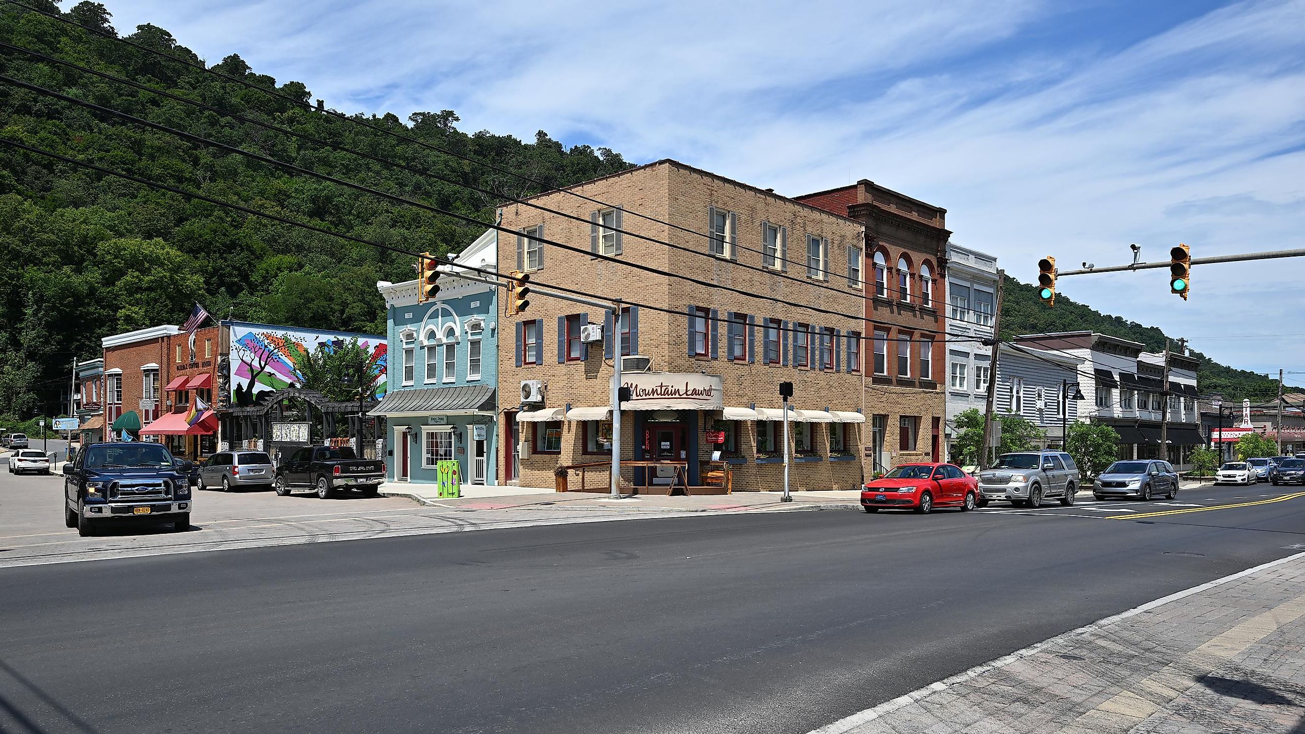 Town square in Berkeley Springs, West Virginia. Image credit: G. Edward Johnson via Wikimedia Common