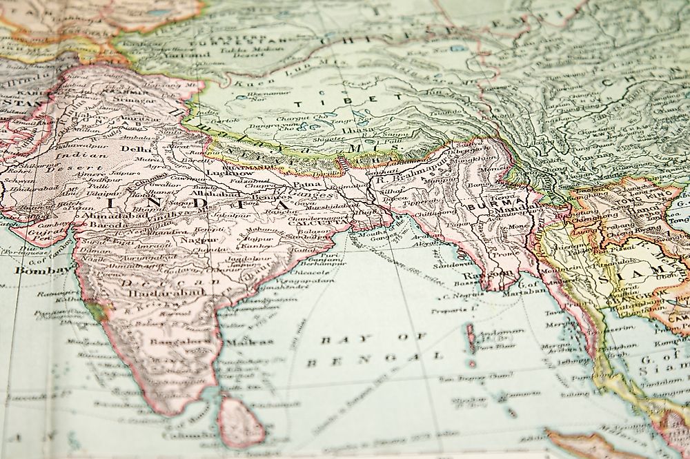 Vintage map from 1907 showing the boundary between India and Tibet.