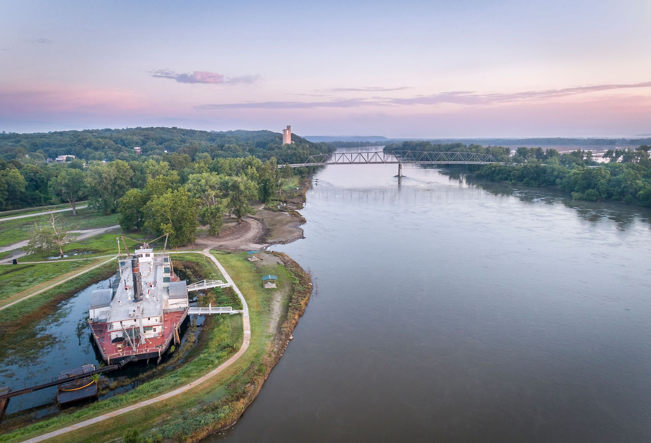 Dawn over the Missouri River at Brownville, Nebraska. Image credit marekuliasz via Shutterstock.