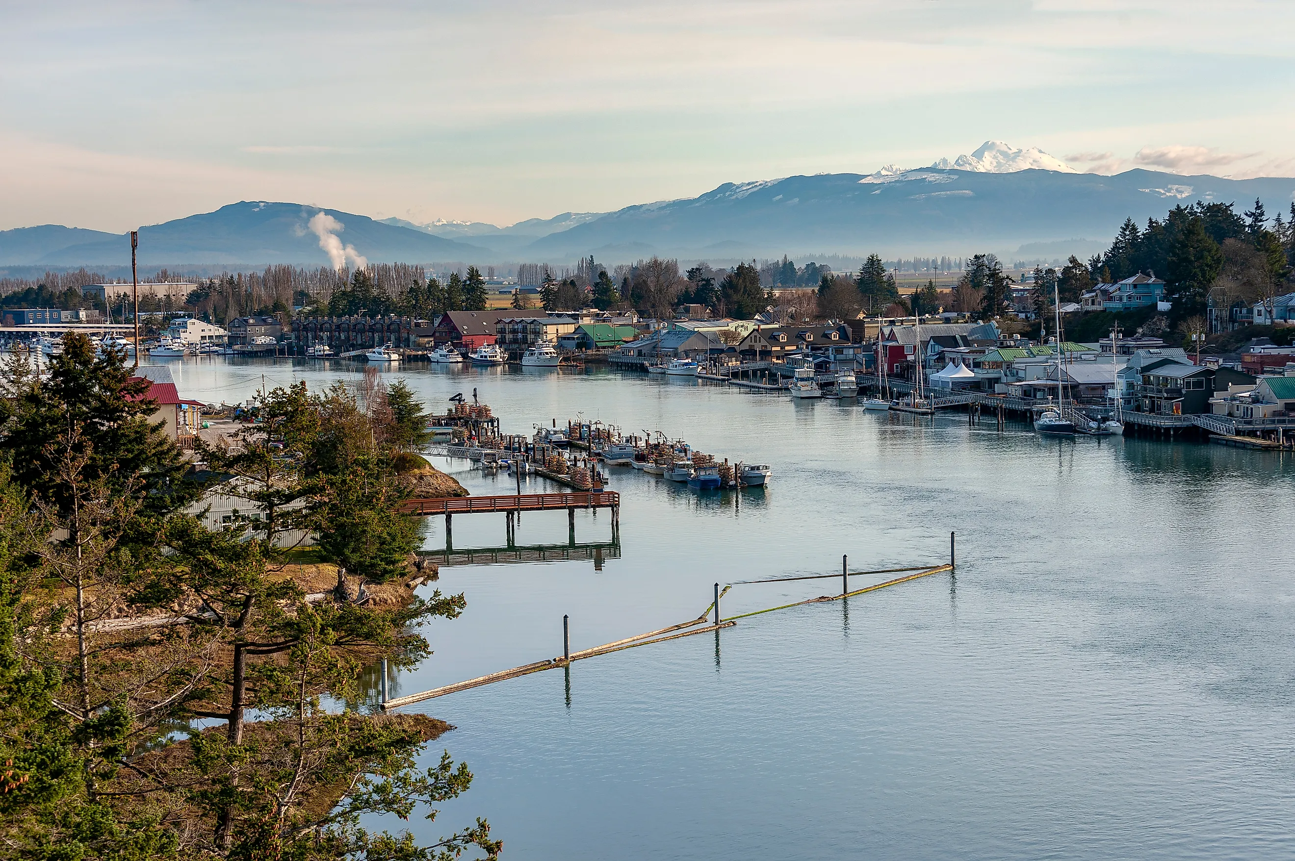 Wooden pier in CoupThe scenic town of La Conner, Washington.eville, Washington.