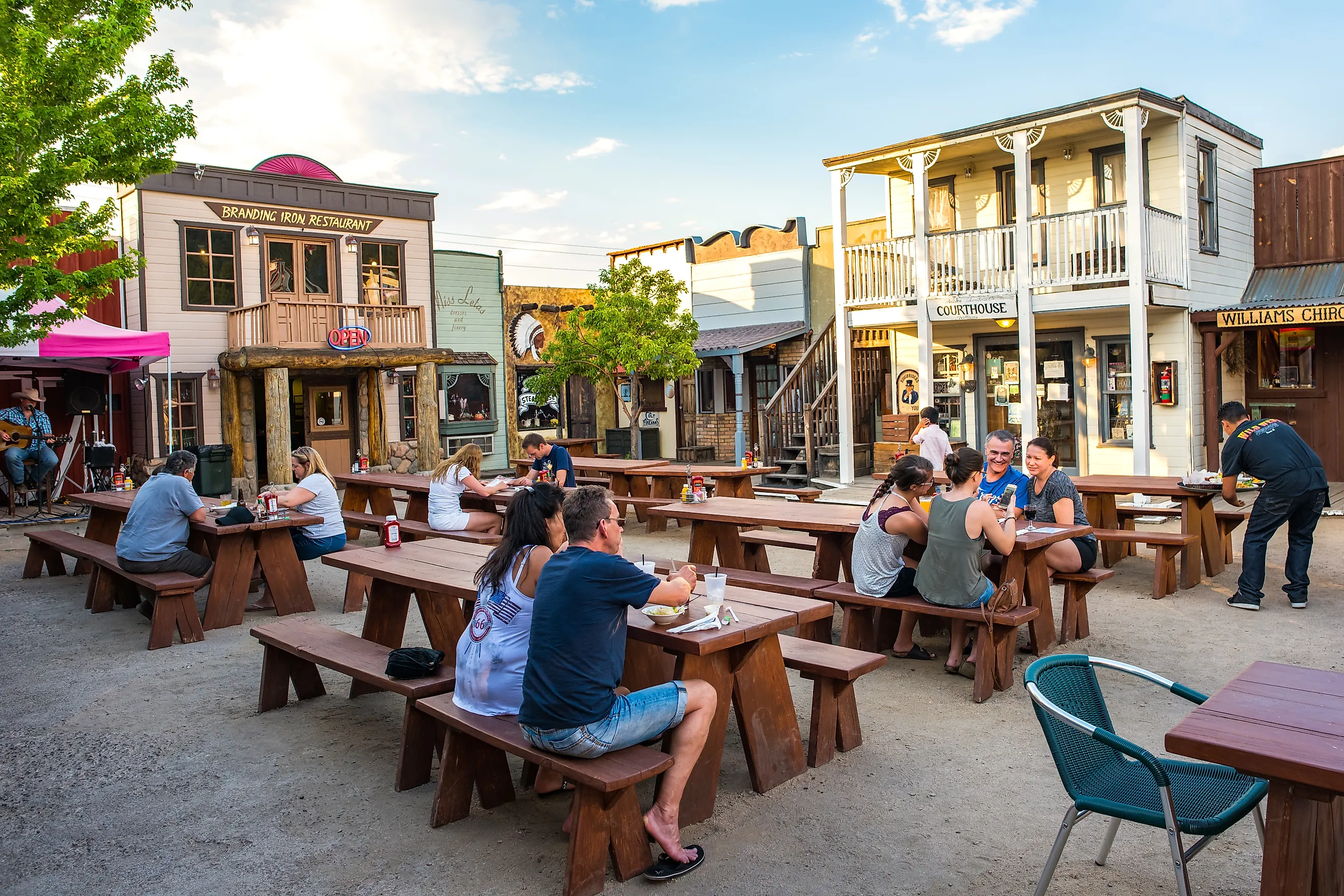 Wild West Junction in Williams, Arizona. Image credit: Michael Gordon / Shutterstock.com.