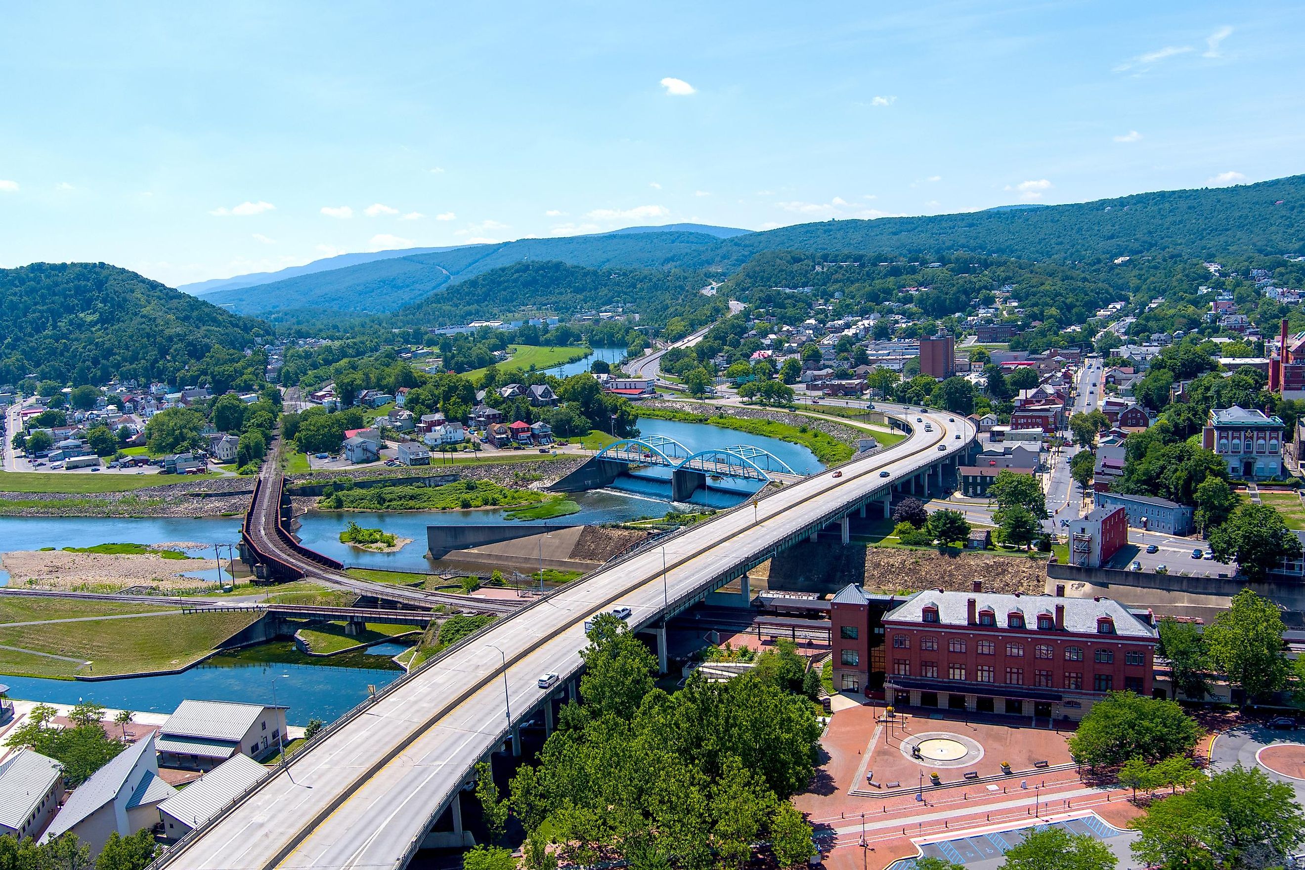 Interstate 68 passes through Cumberland, Allegany County, Maryland. 