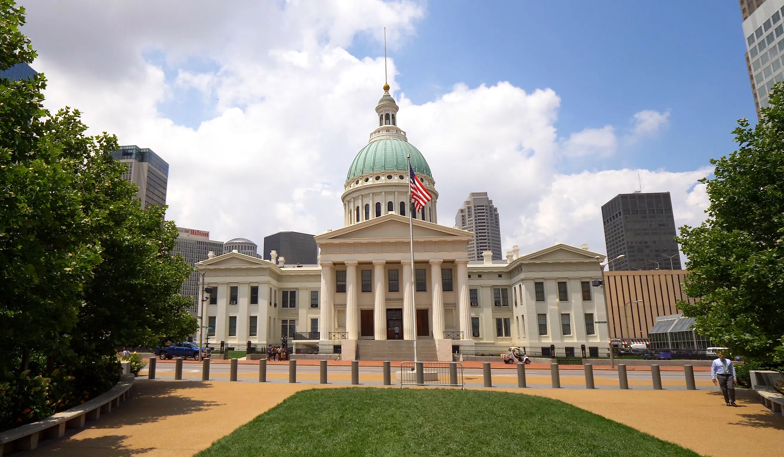 Old Courthouse St. Louis. Editorial credit: 4kclips / Shutterstock.com