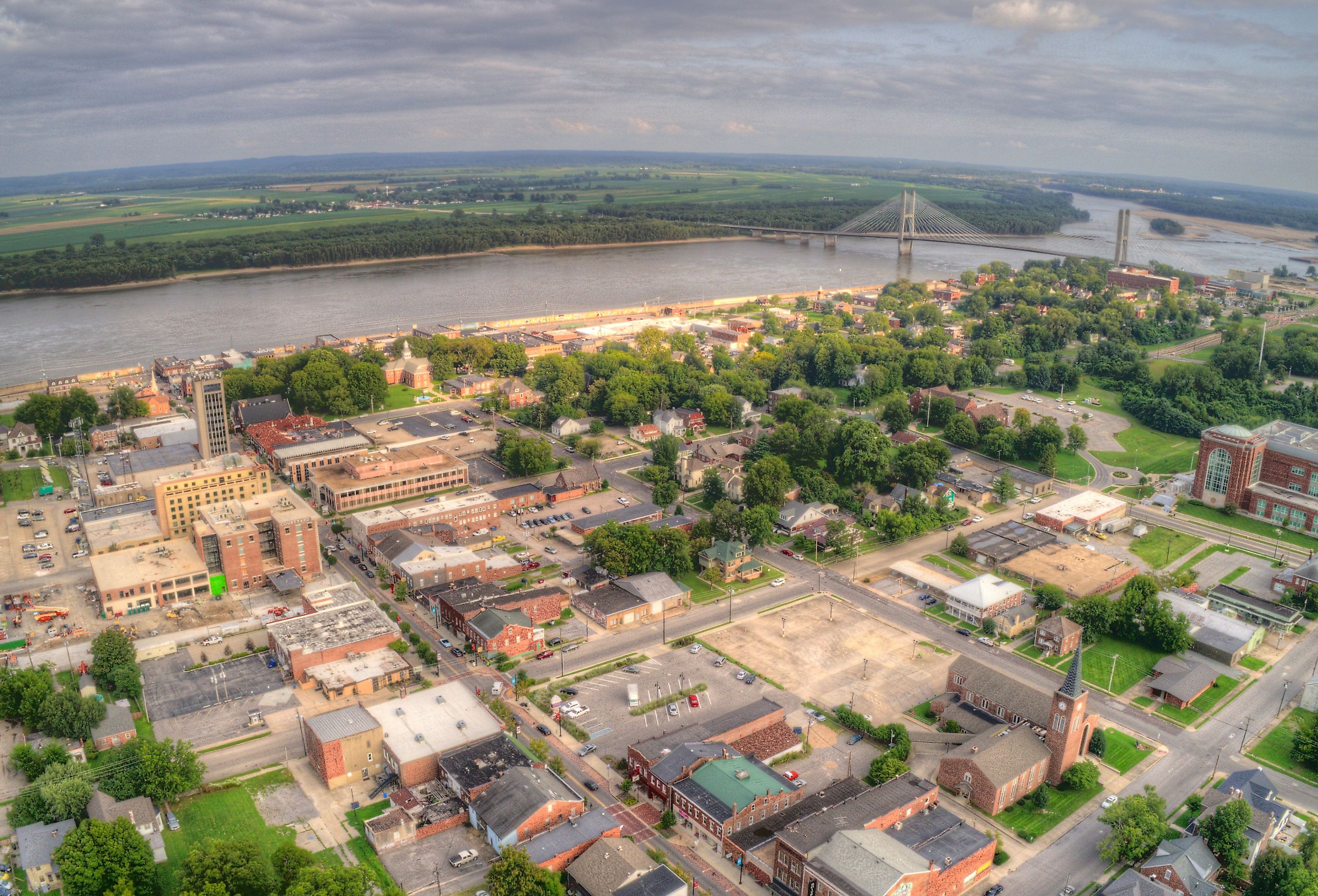 Cape Girardeau, on the Mississippi River. Image credit Jacob Boomsma via Shutterstock