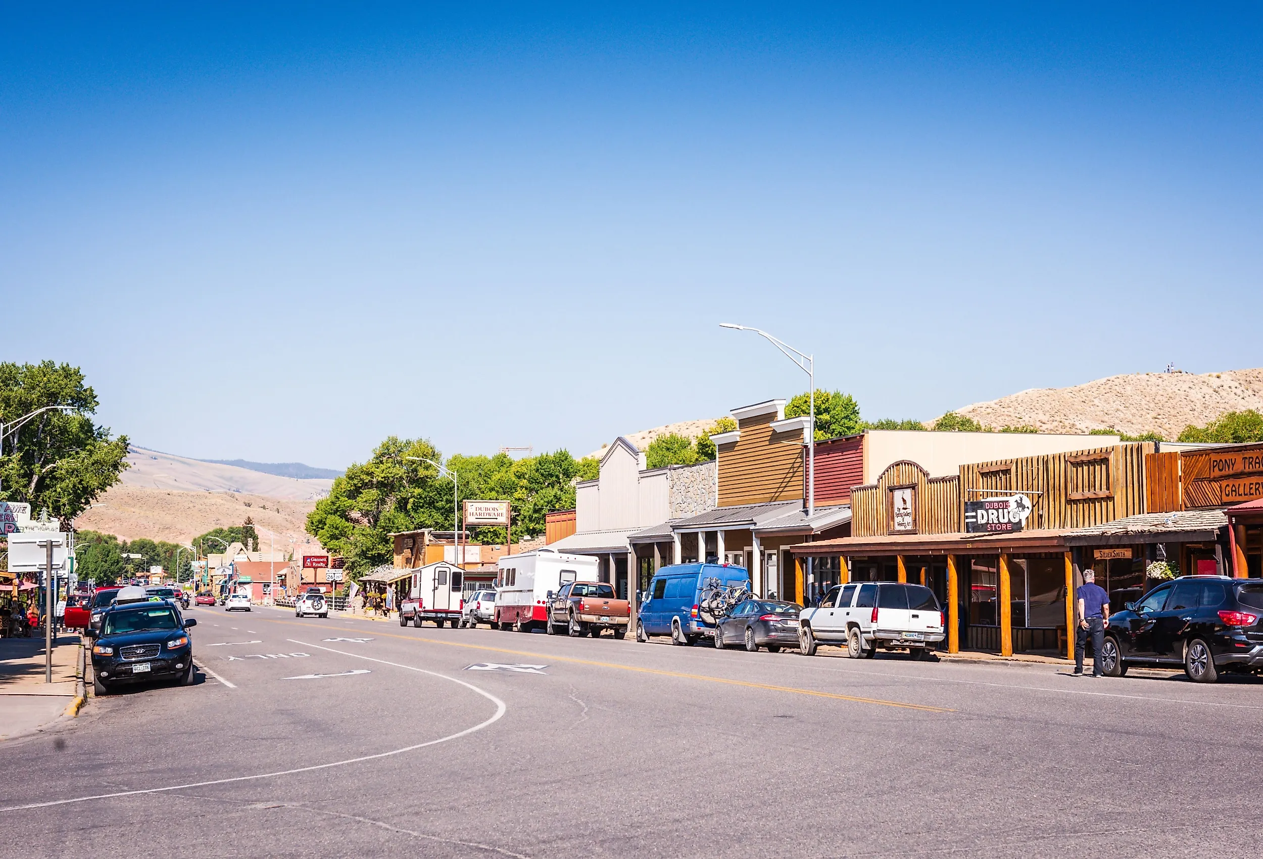 Main street in the western town of Dubois, Wyoming. Image credit: Sandra Foyt via Shutterstock.